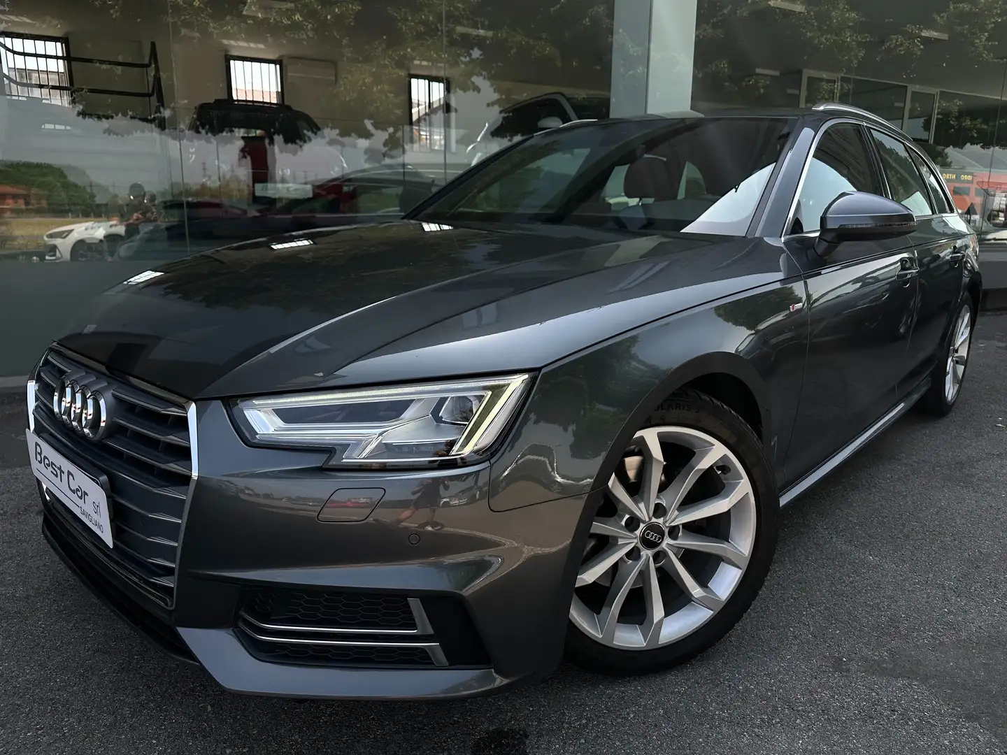 Audi A4 Avant 2.0 TDI S-LINE 150cv DAYTONA Grigio - 1