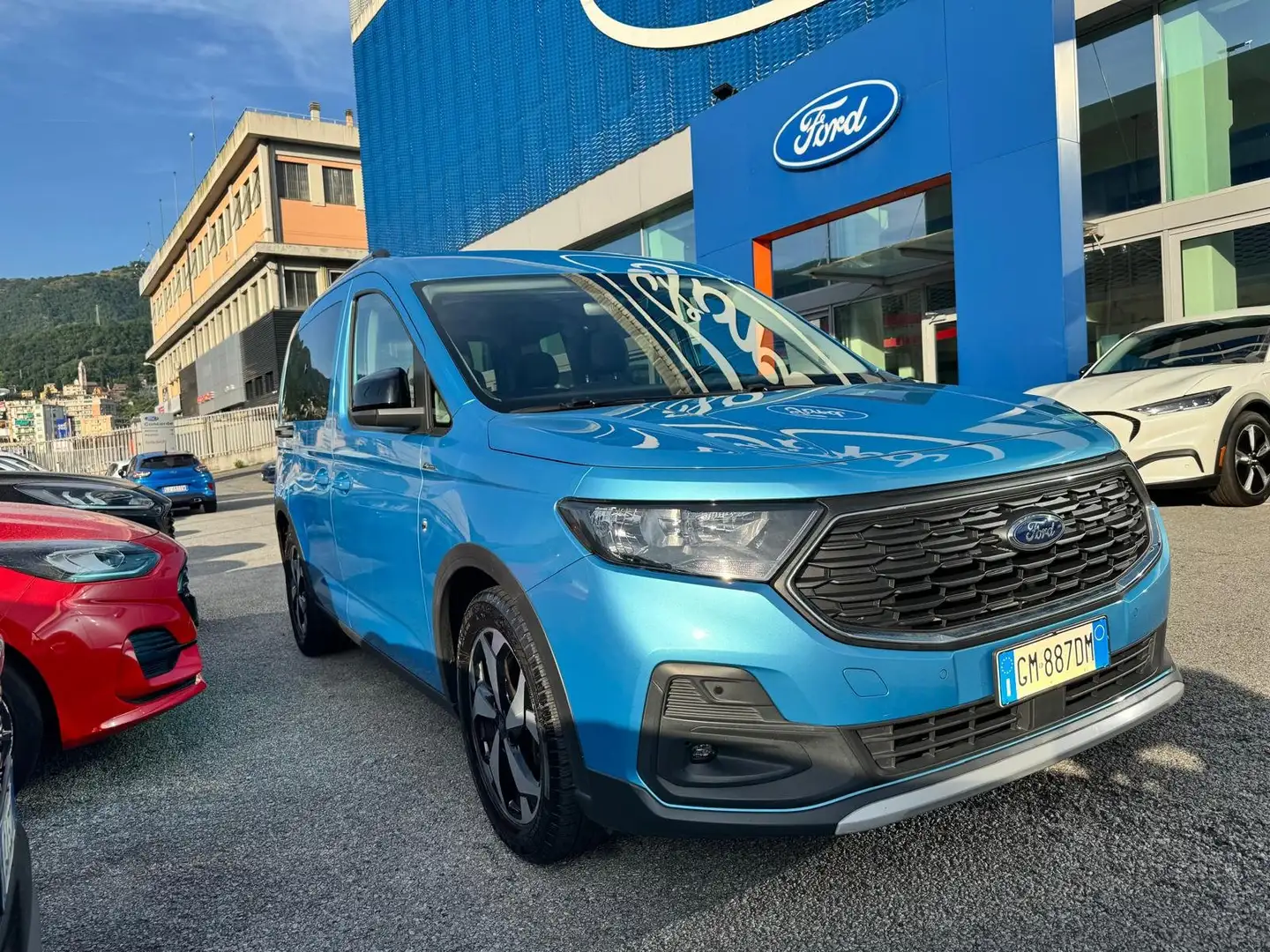 Ford Tourneo Connect TOURNEO NEW CONNECT 2.0 TDCI 122CV ACTIVE 7 POSTI Azul - 1