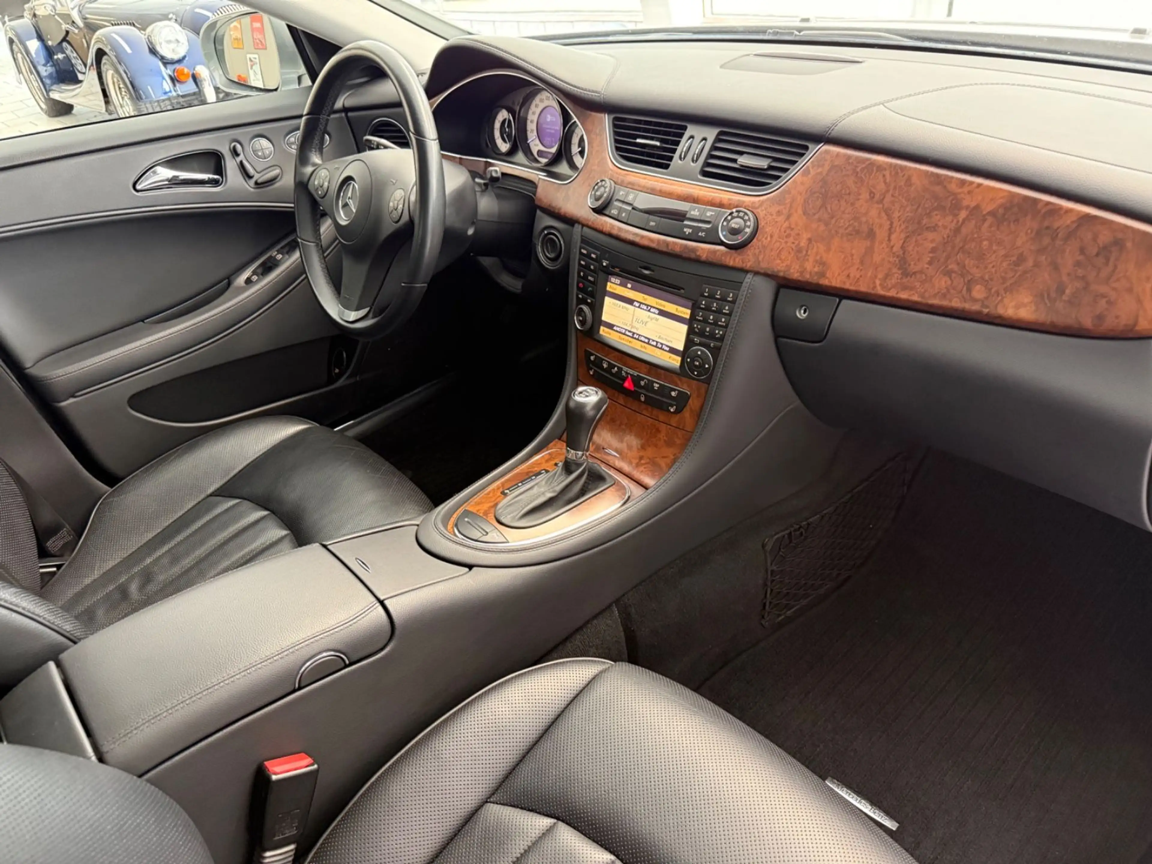 Mercedes-Benz CLS 350 MOPF / Perfekte History&Wartung — photo 11