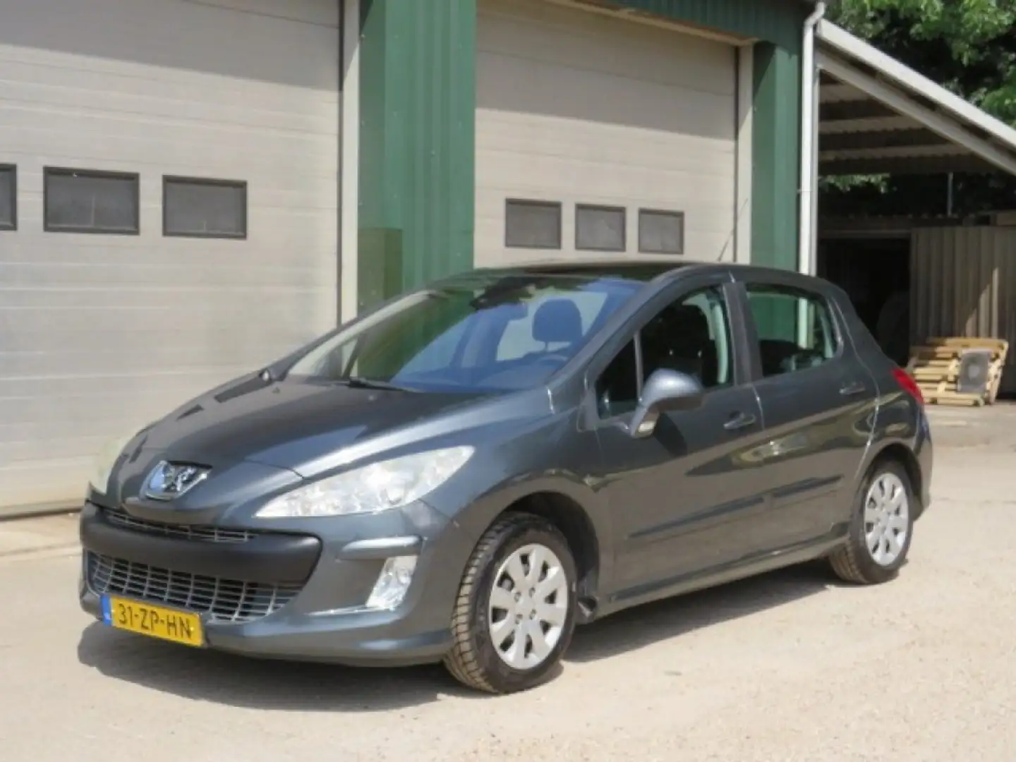 Peugeot 308 1.6 VTI XT Grijs - 2
