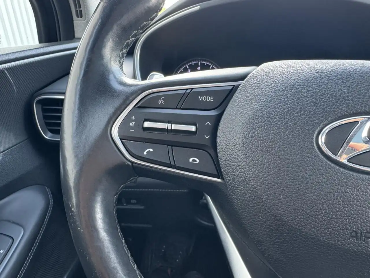 Hyundai SANTA FE снимка Hyundai SANTA FE
