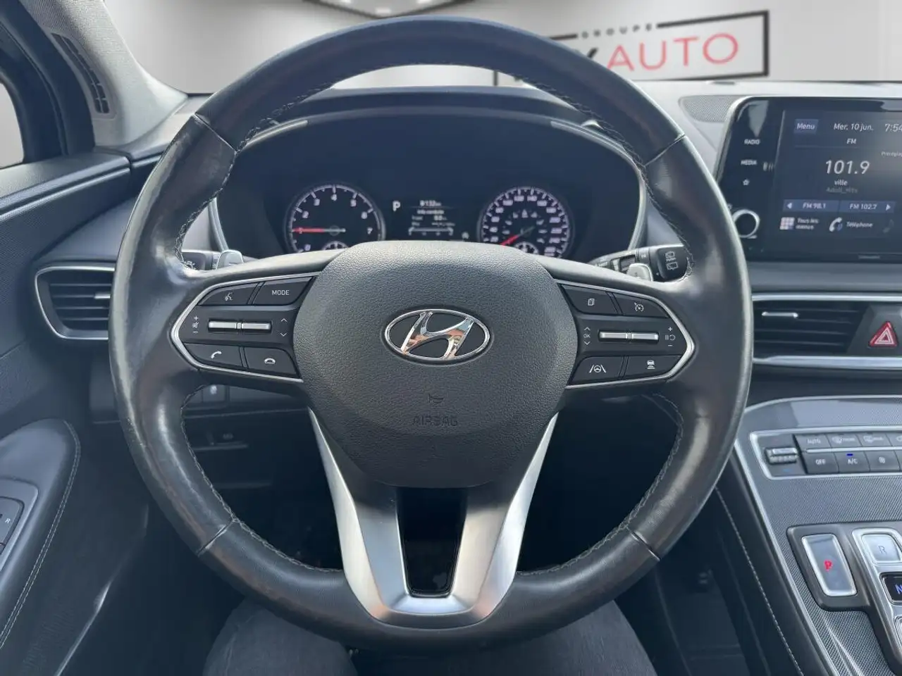 Hyundai SANTA FE снимка Hyundai SANTA FE