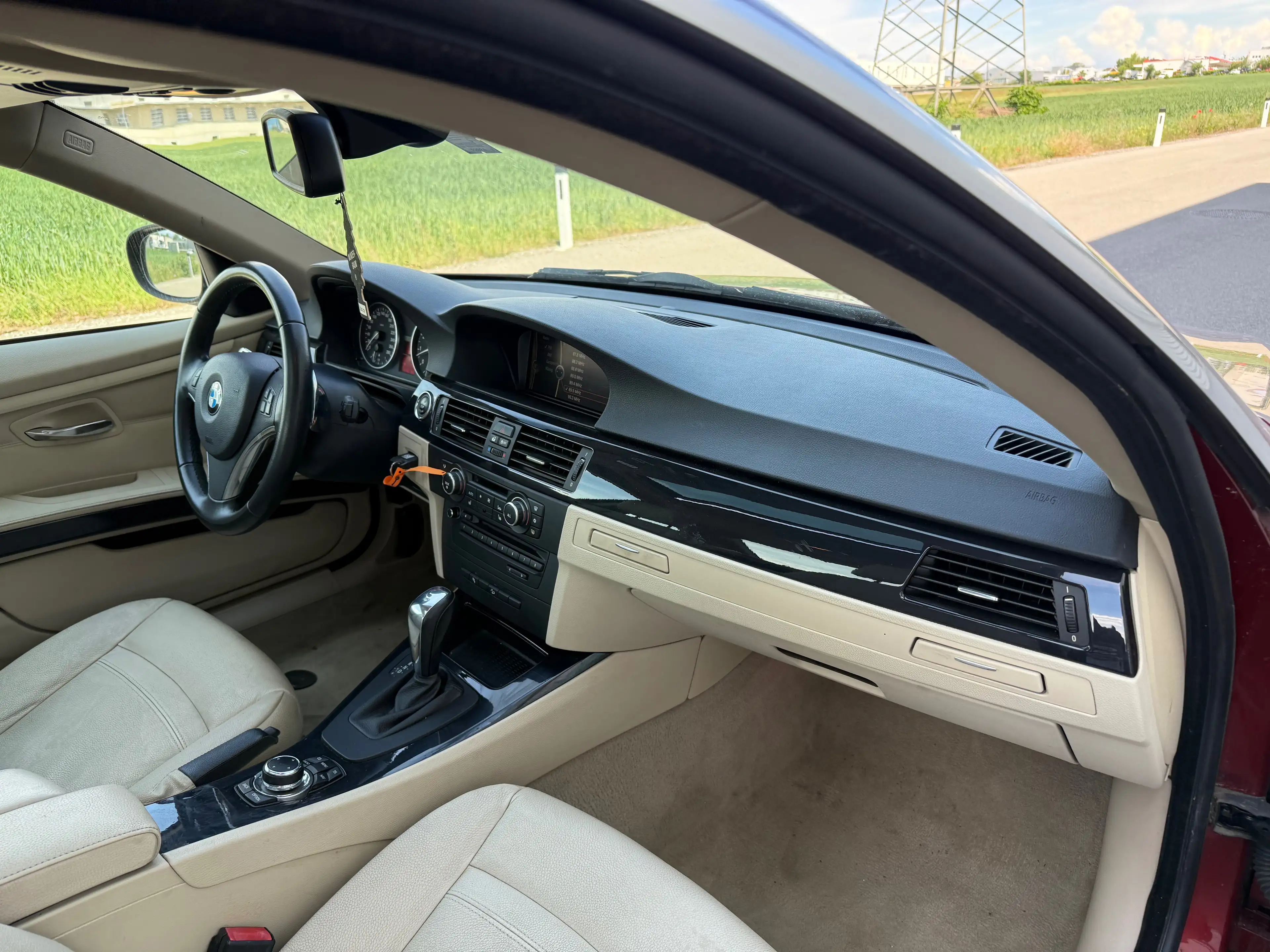 BMW 325 i xDrive Coupé Österreich-Paket Aut. ID:24 — photo 8