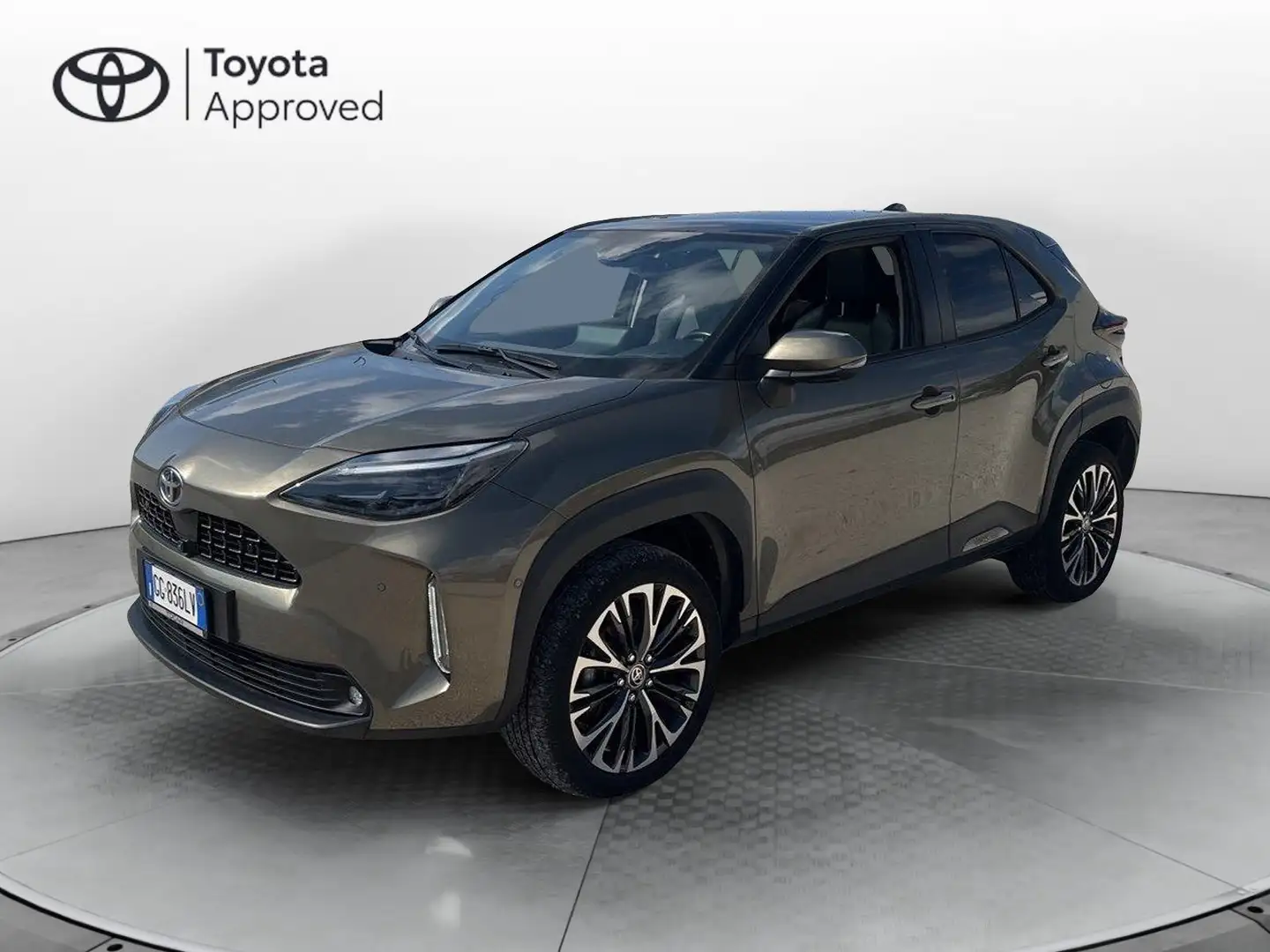 Toyota Yaris Cross 1.5 Hybrid 5p. E-CVT Lounge Brons - 1