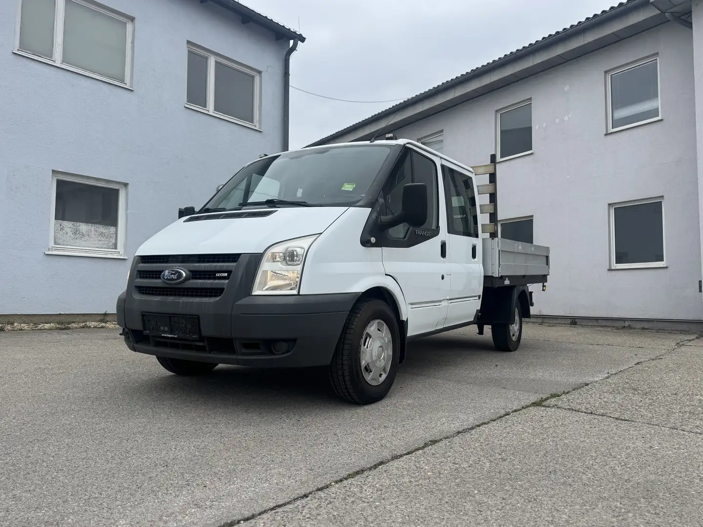 Ford Pritsche 2,4 CDI - 1