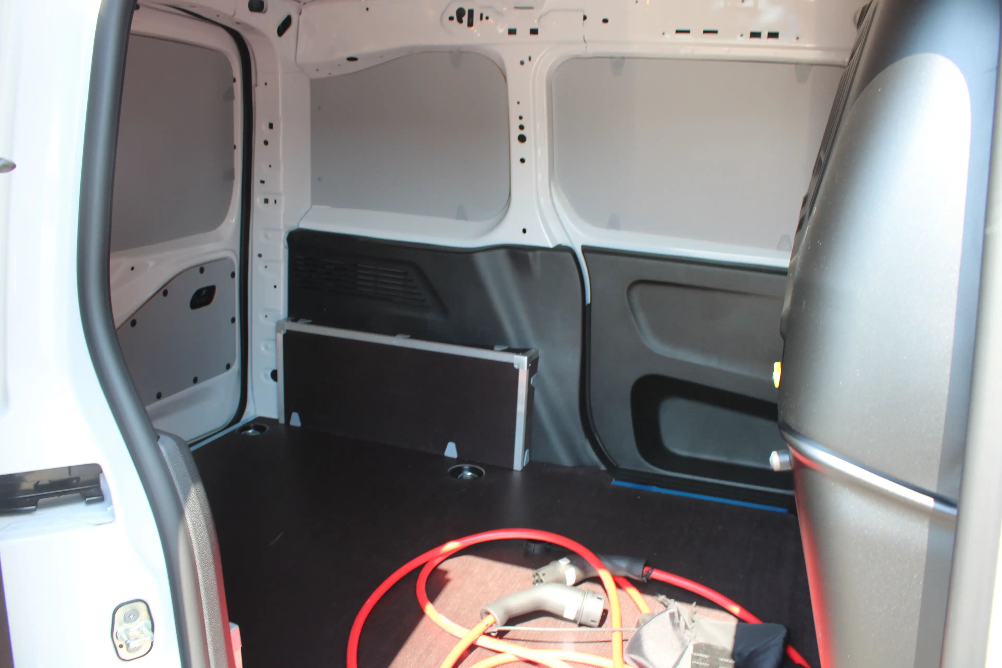 Peugeot Partner e-Partner 136 L1 50 kWh | Fase 3 laden | Navigatie — photo 6