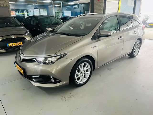 Toyota Auris Touring Sports 1.8 Hybrid Lease PANO-NAP