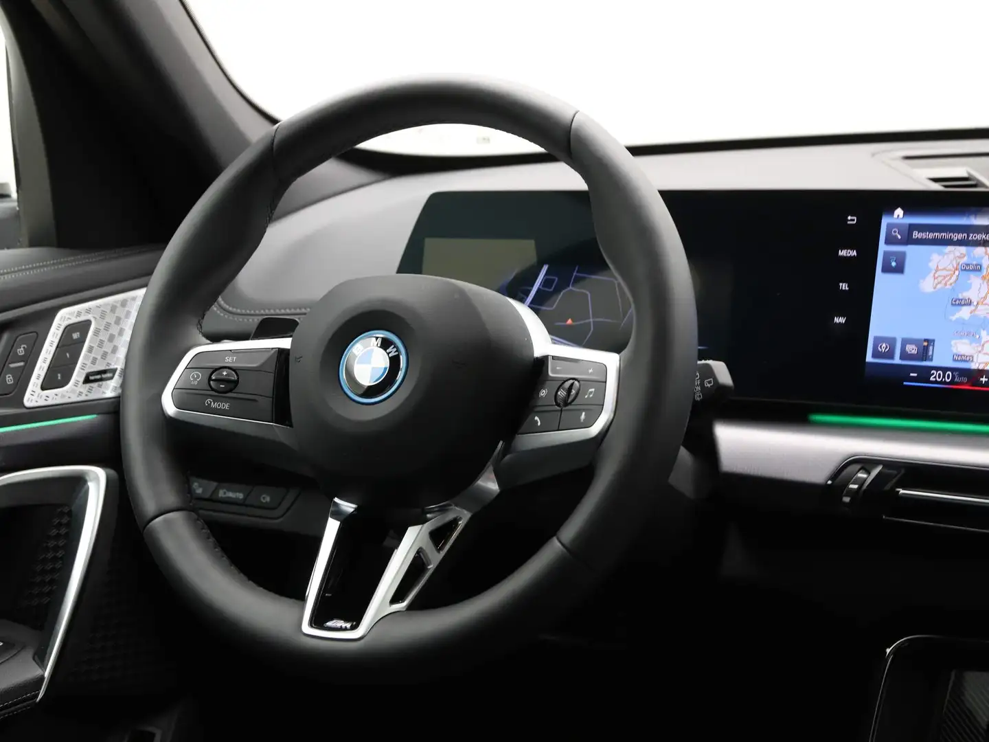 BMW iX1 xDrive30 Launch Edition Wit - 2