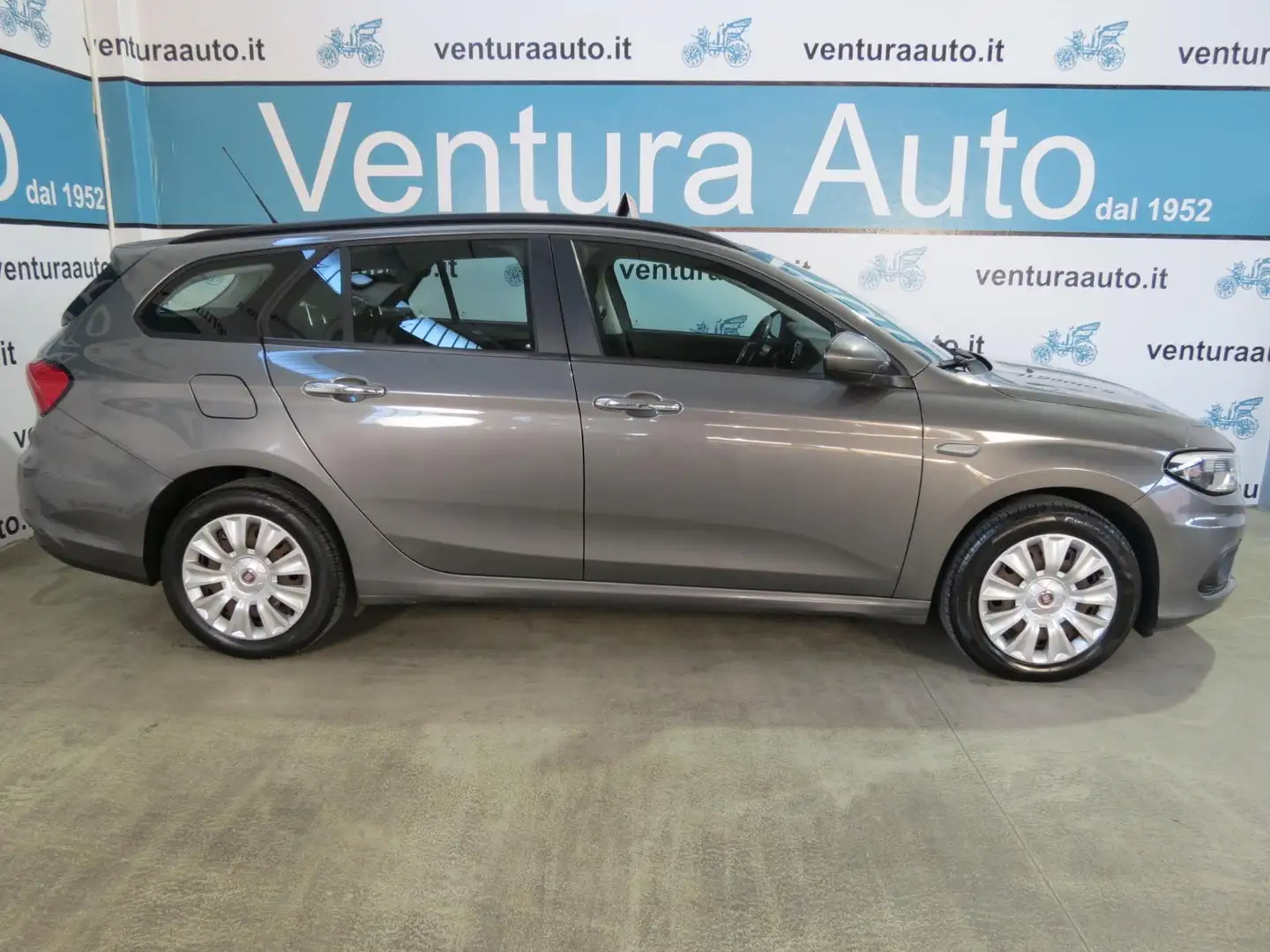 Fiat Tipo Wagon 1.4 T-JET 120 CV EASY GPL Grau - 2