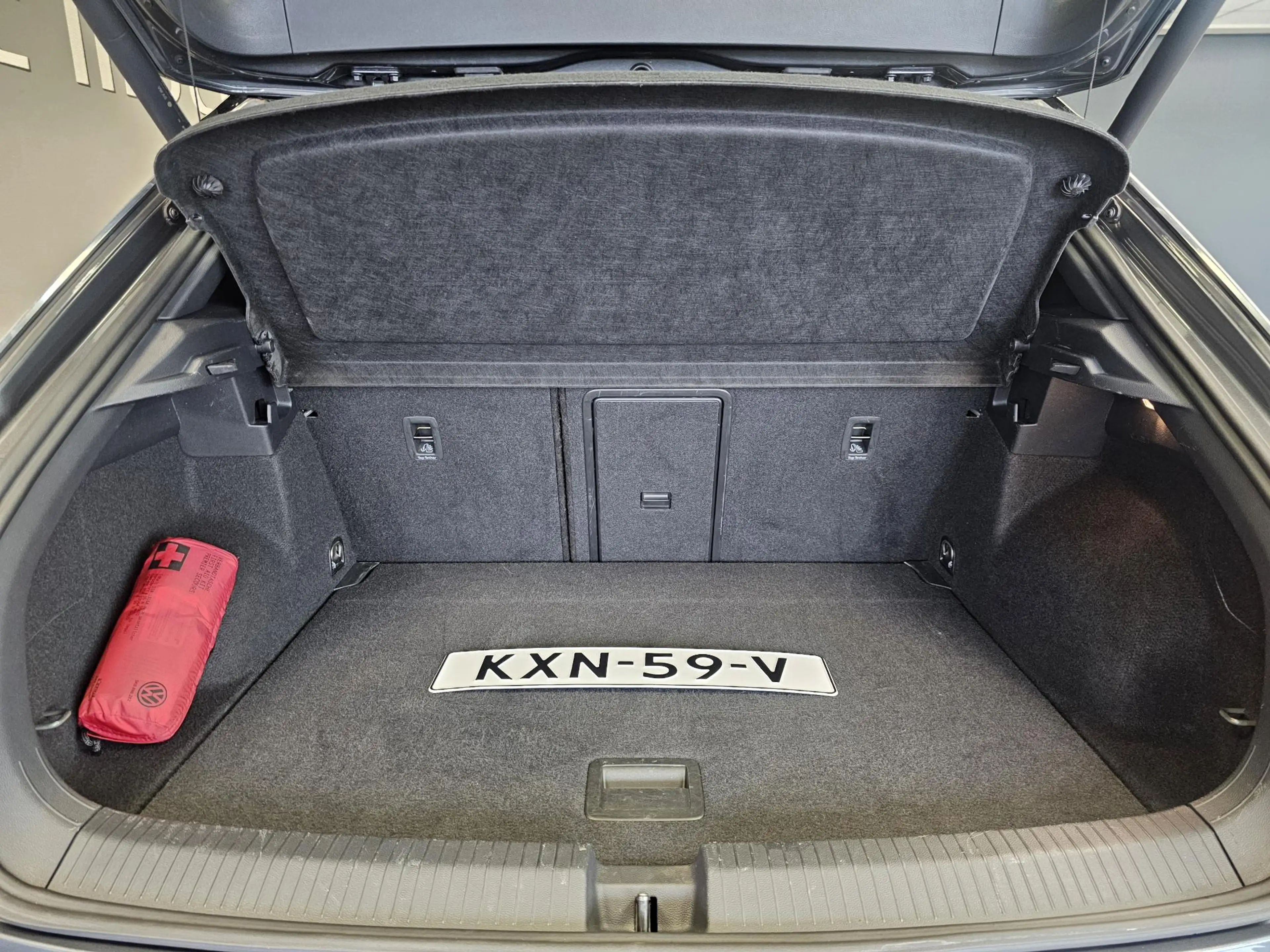 Volkswagen T-Roc 1.5 TSI R-Line Black Style | Stoelmassage | Adapti — photo 29