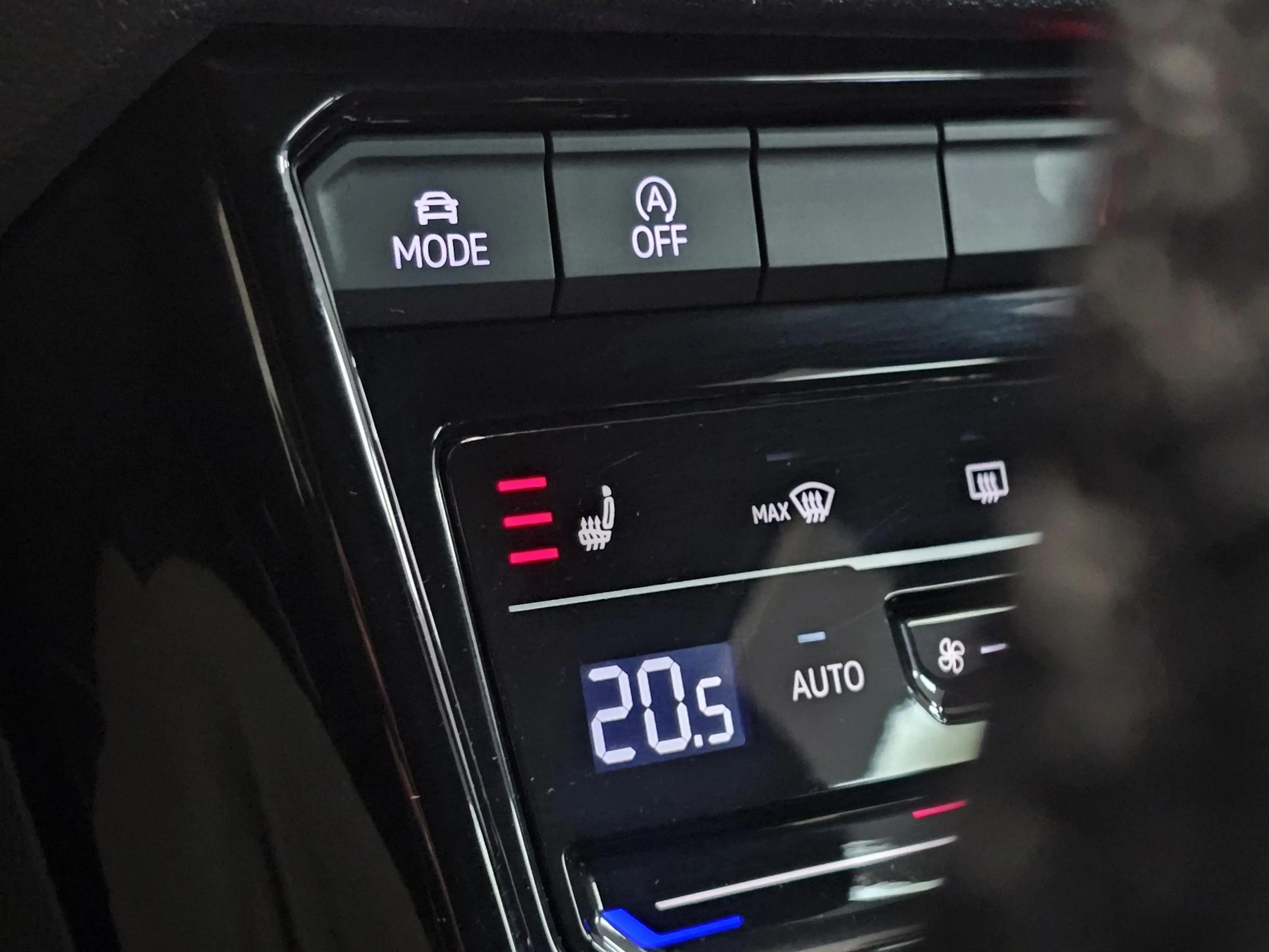 Volkswagen T-Roc 1.5 TSI R-Line Black Style | Stoelmassage | Adapti — photo 25