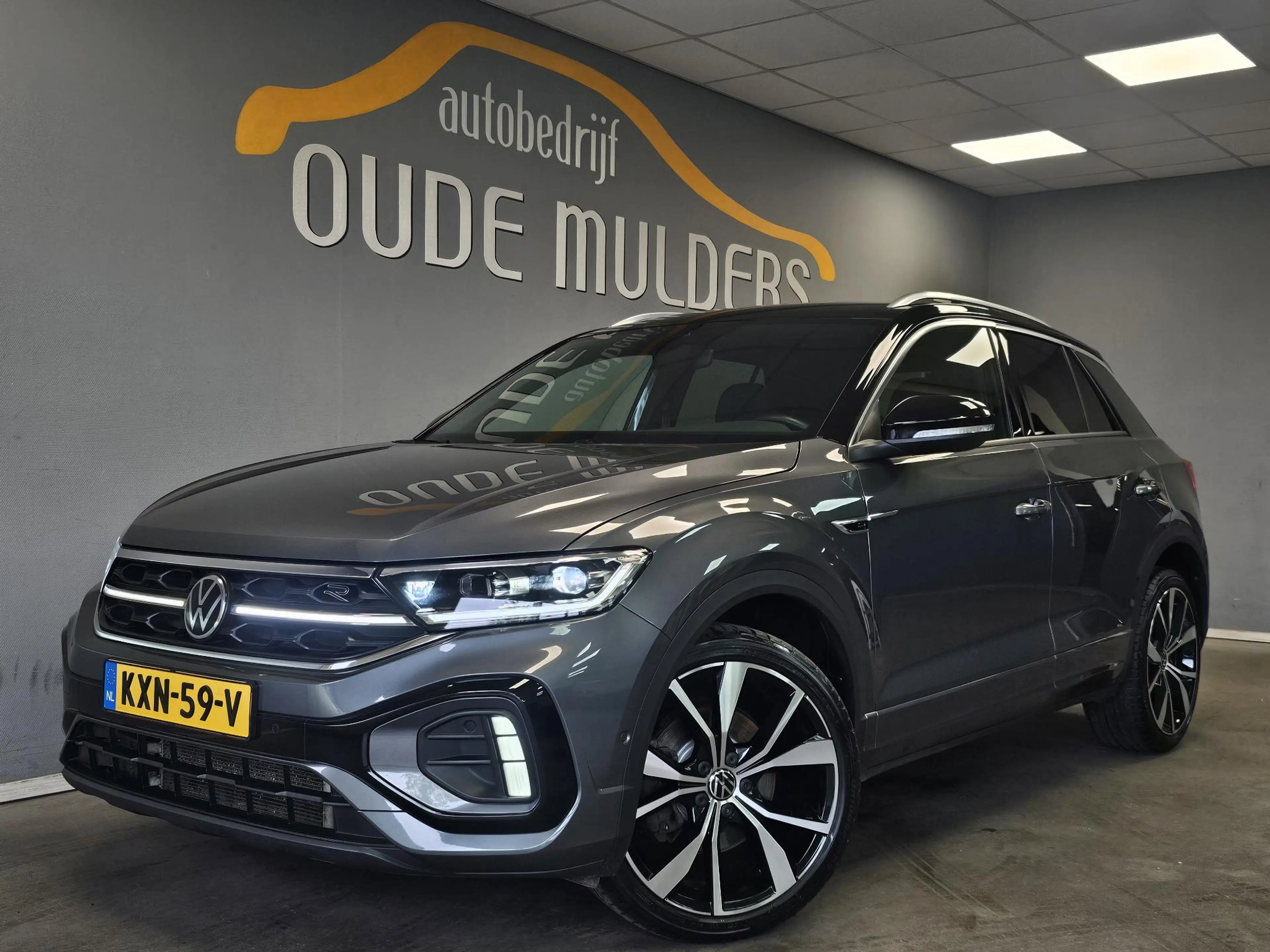 Volkswagen T-Roc 1.5 TSI R-Line Black Style | Stoelmassage | Adapti