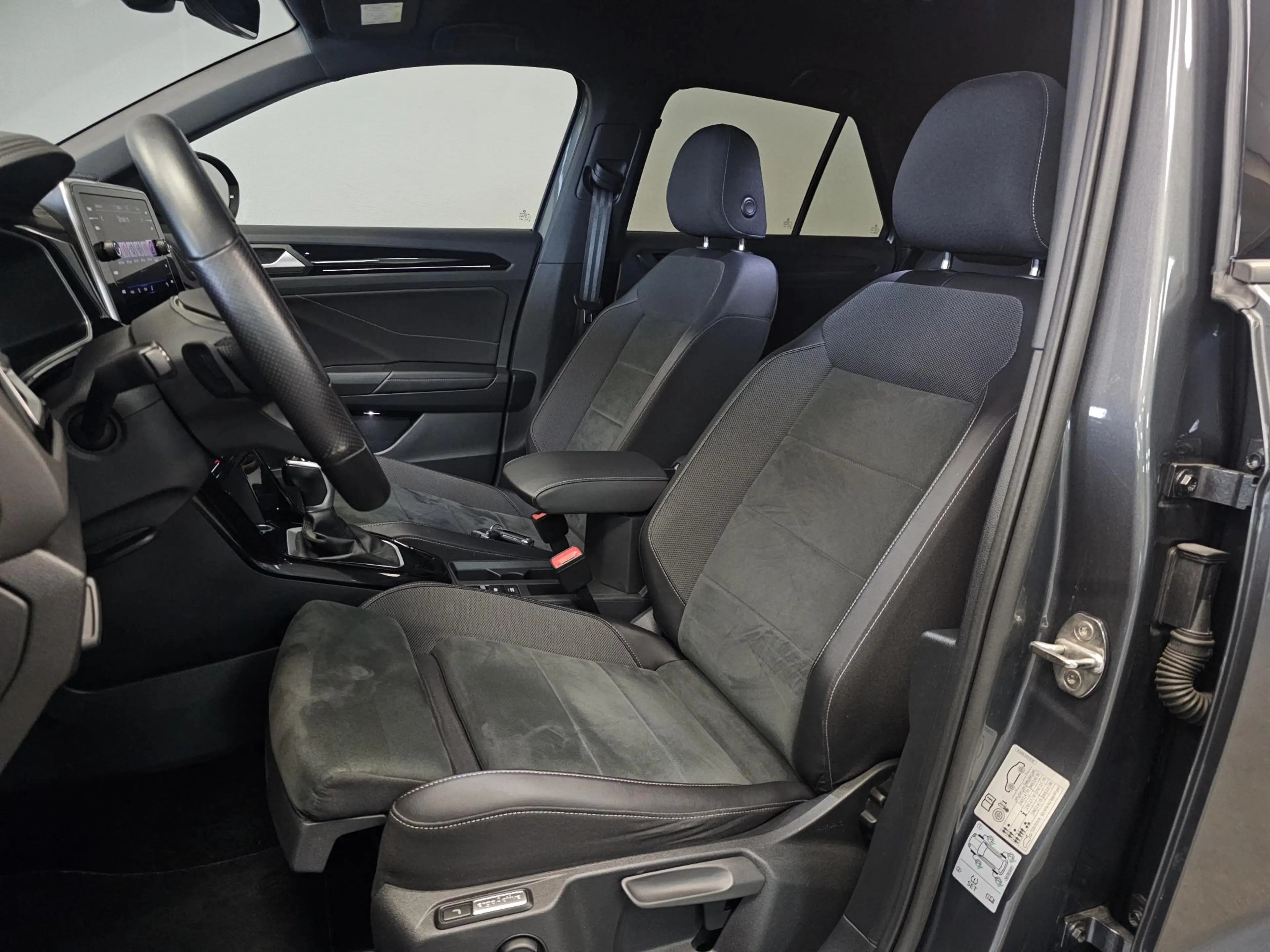 Volkswagen T-Roc 1.5 TSI R-Line Black Style | Stoelmassage | Adapti — photo 6
