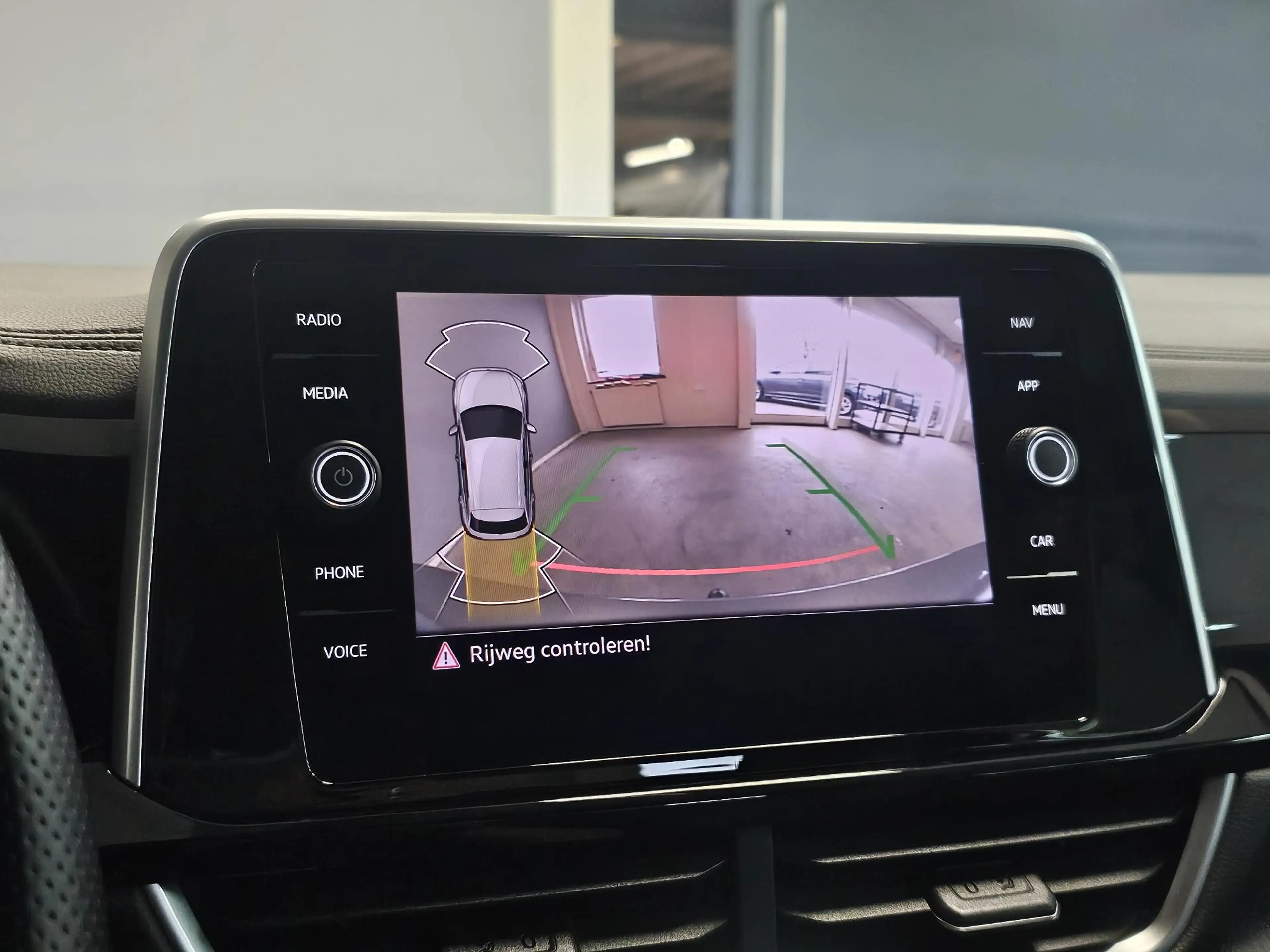 Volkswagen T-Roc 1.5 TSI R-Line Black Style | Stoelmassage | Adapti — photo 21
