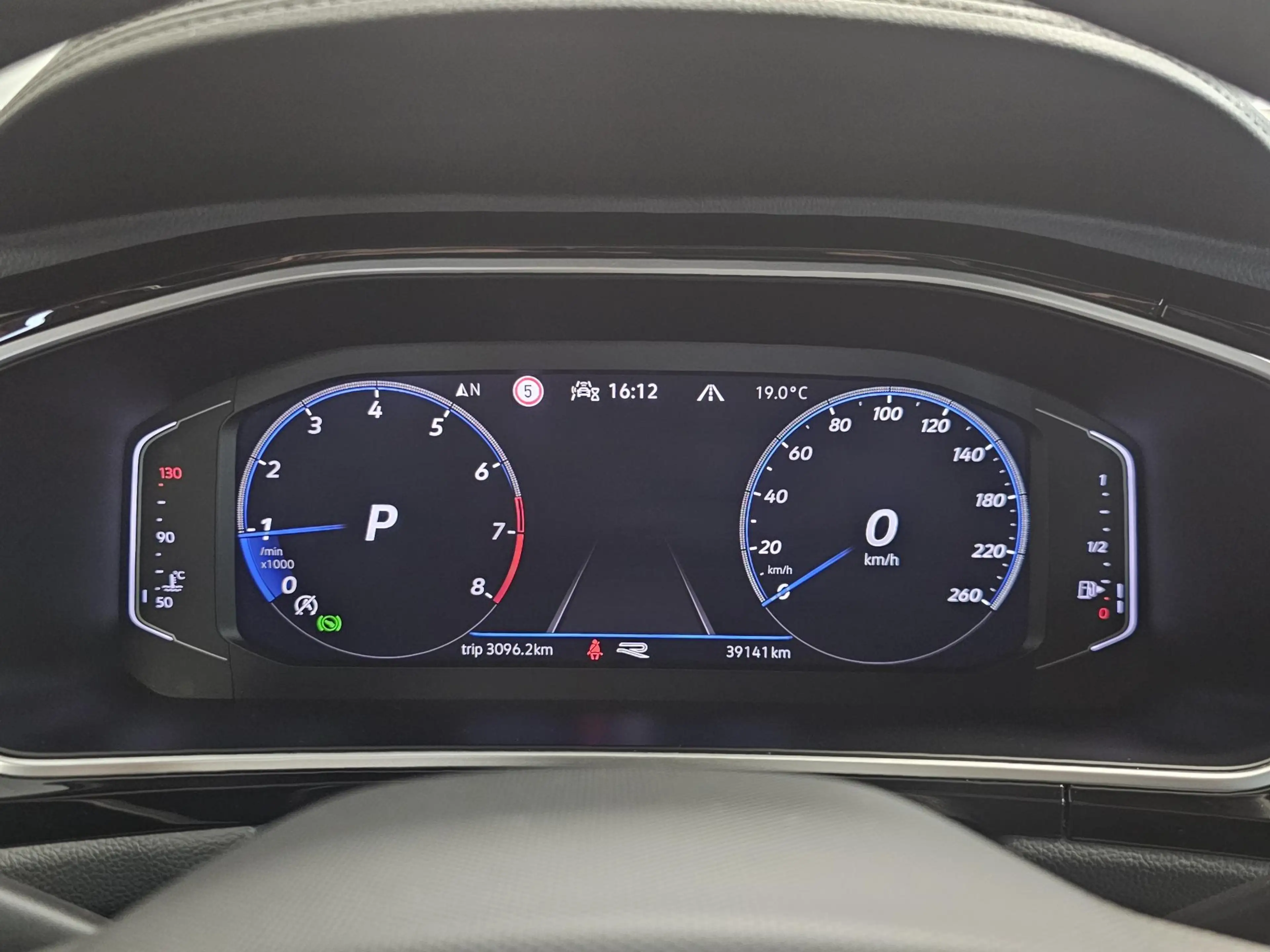 Volkswagen T-Roc 1.5 TSI R-Line Black Style | Stoelmassage | Adapti — photo 16