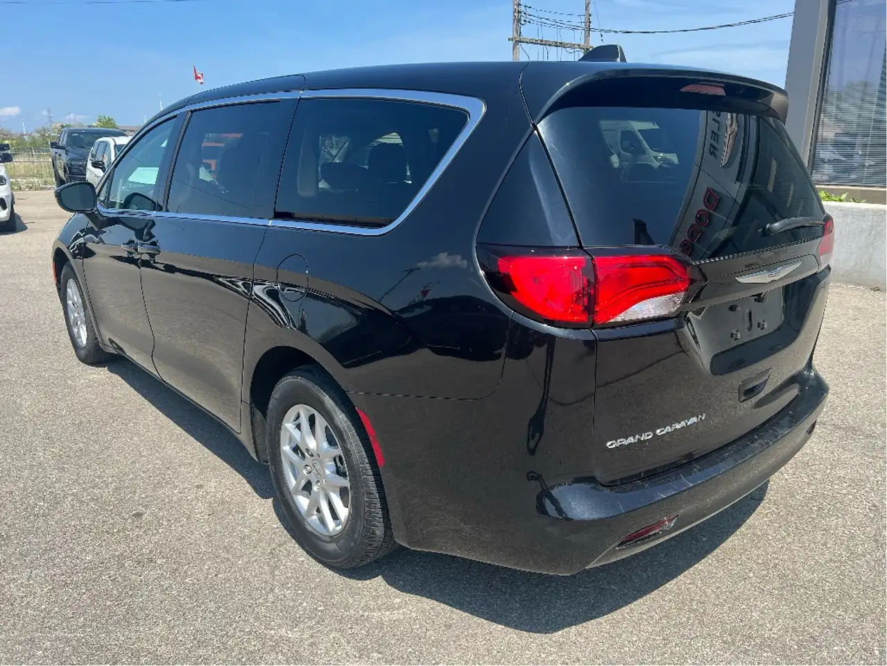 Chrysler Grand Caravan снимка Chrysler Grand Caravan