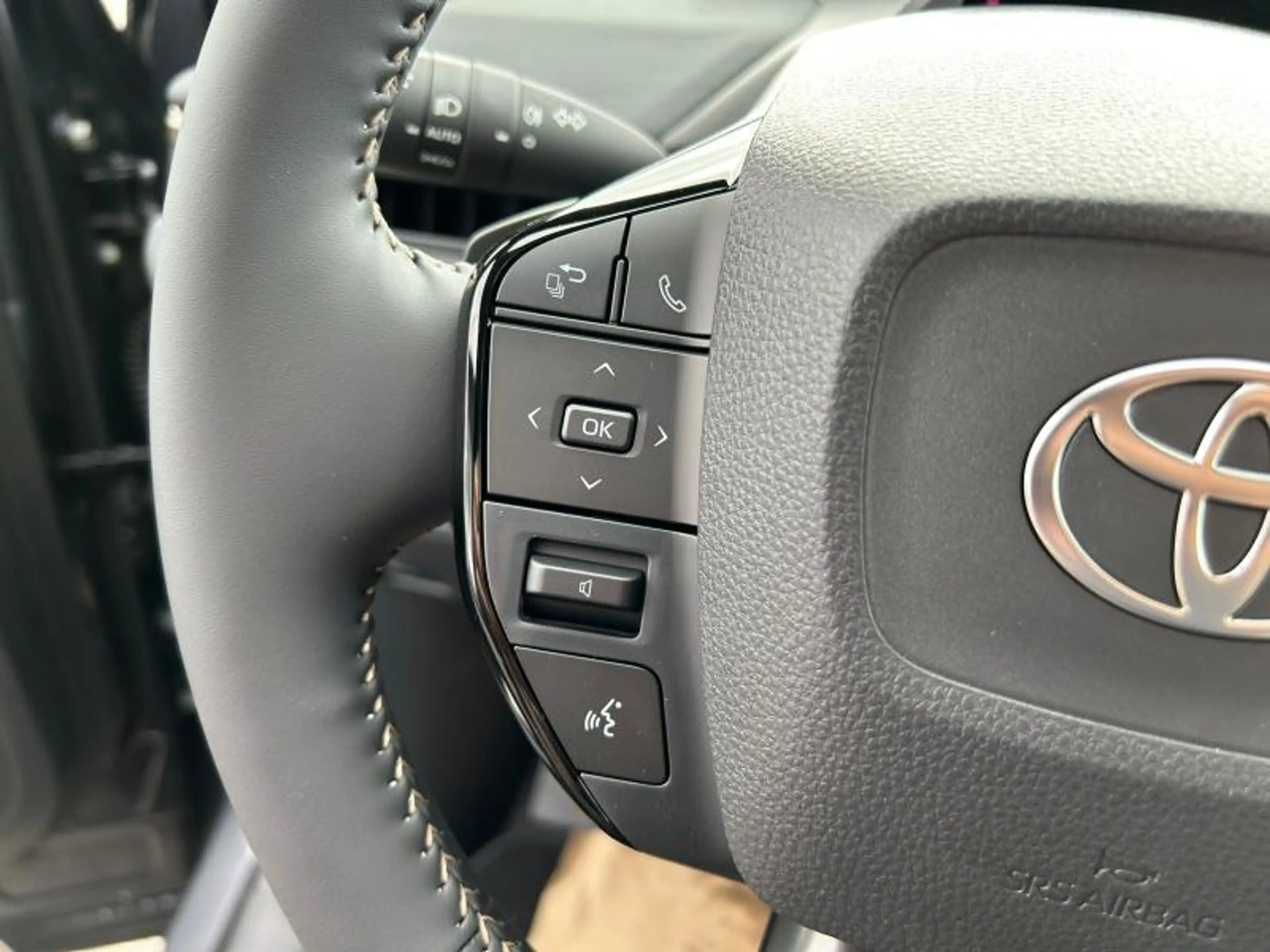 Toyota bZ4X 74.7KWH EXECUTIVE AWD — photo 14