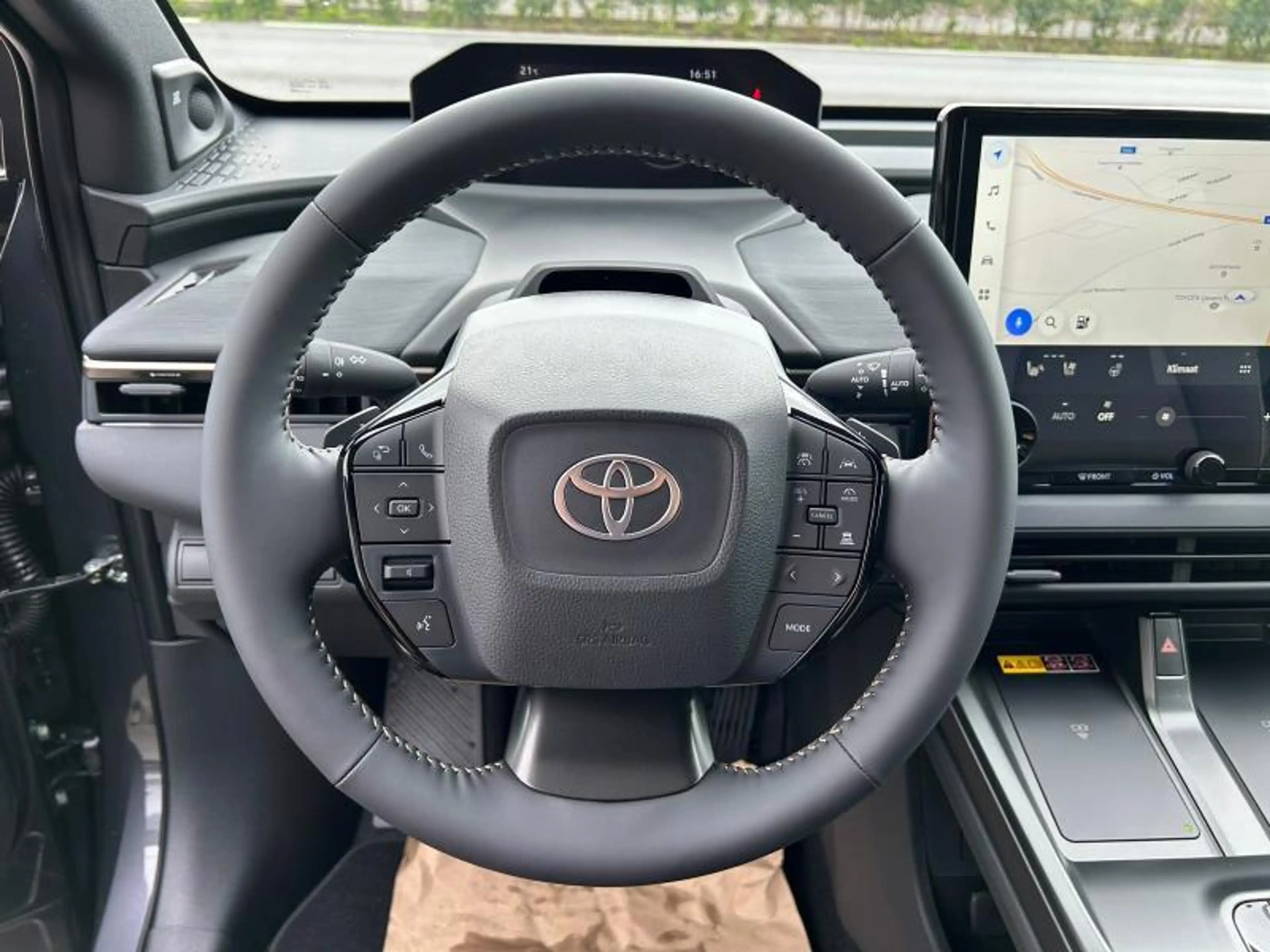 Toyota bZ4X 74.7KWH EXECUTIVE AWD — photo 13