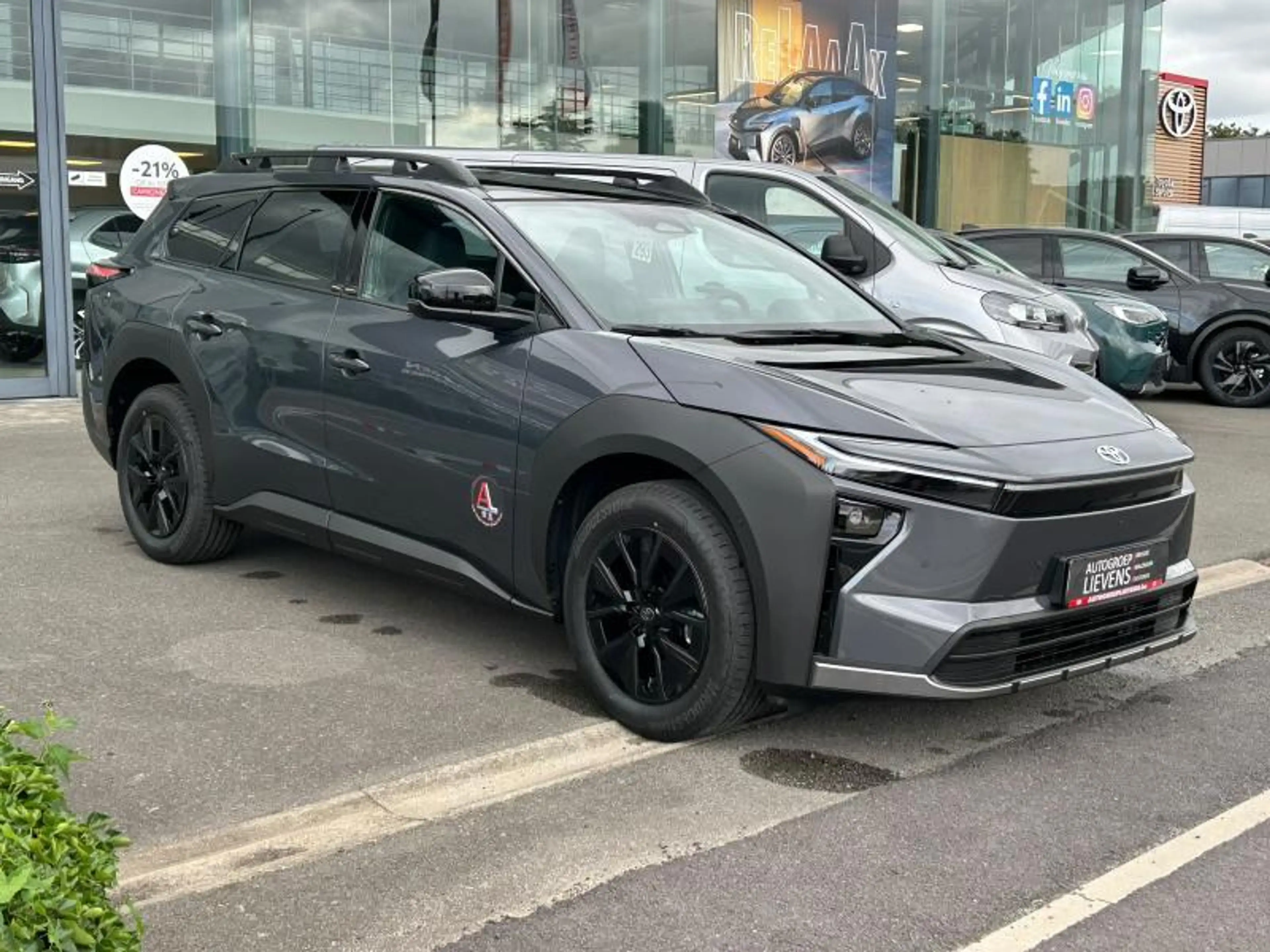 Toyota bZ4X 74.7KWH EXECUTIVE AWD — photo 3