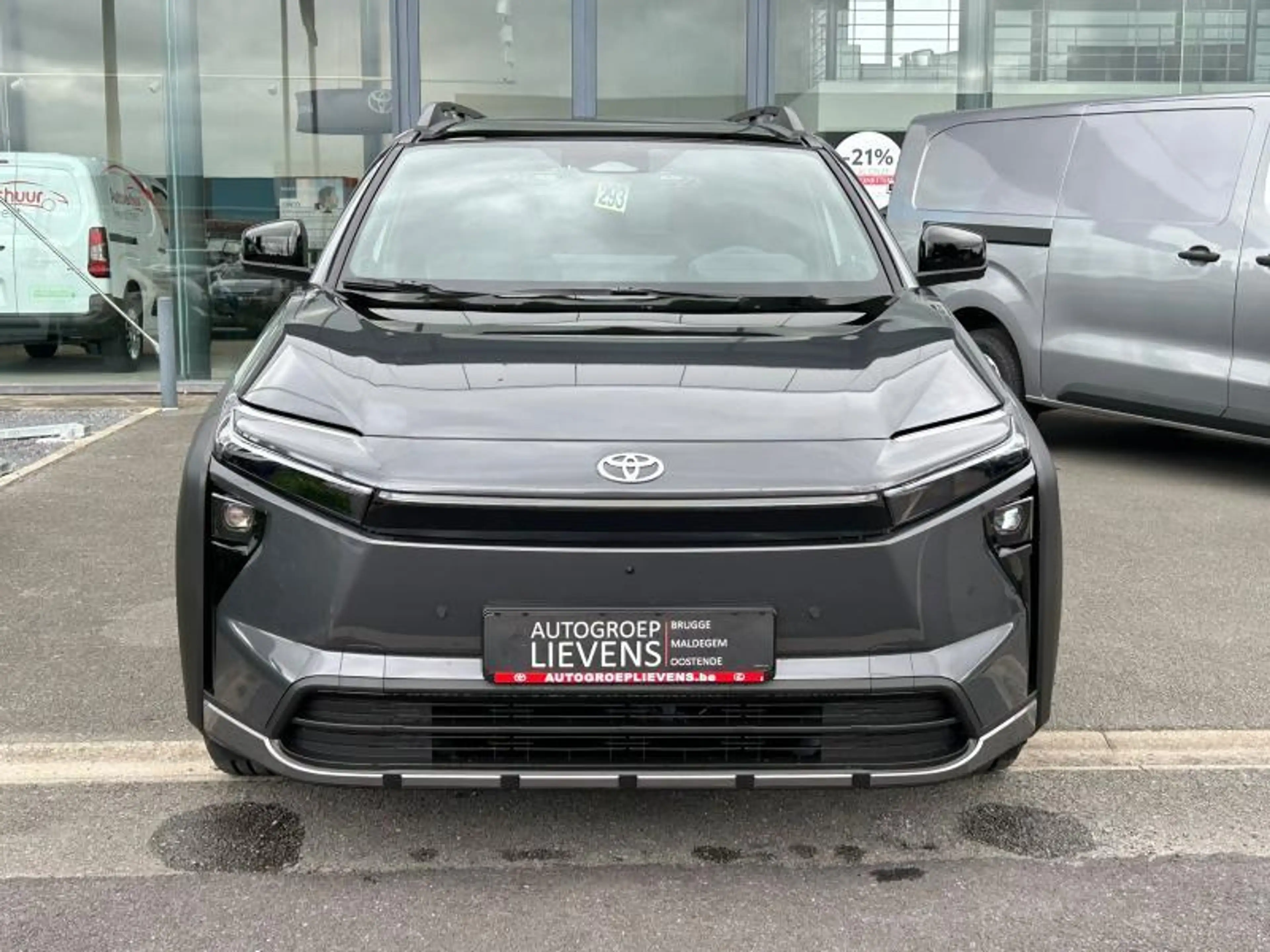 Toyota bZ4X 74.7KWH EXECUTIVE AWD — photo 2