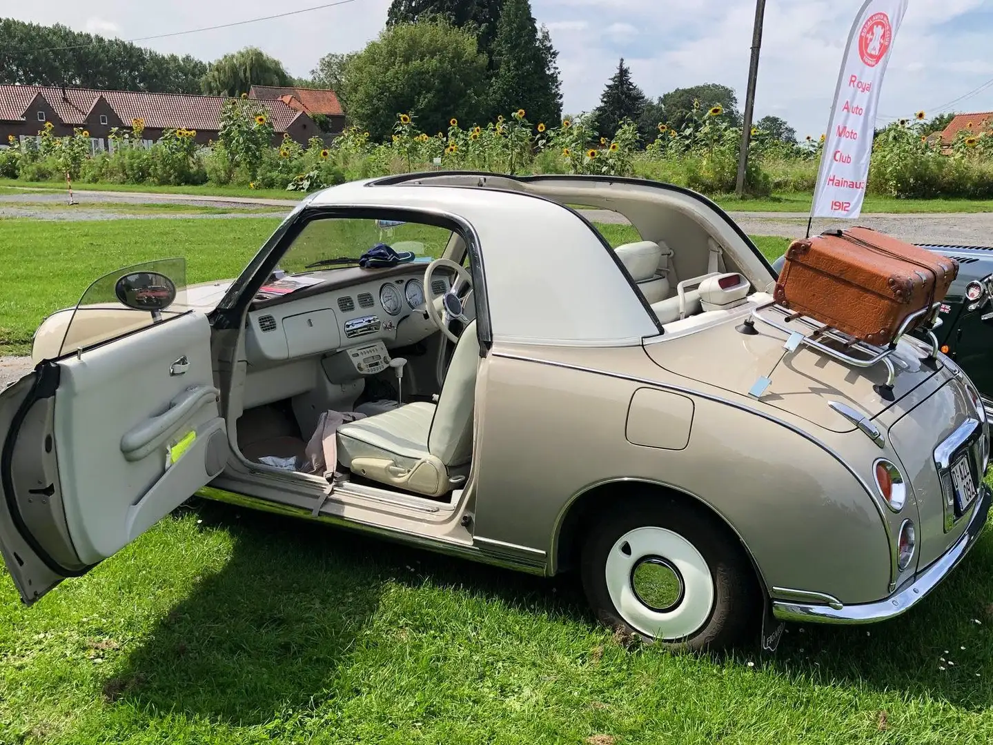Nissan Figaro Béžová - 1