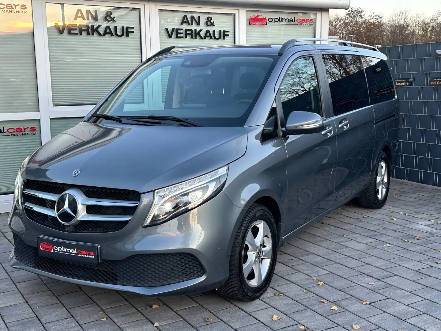 Mercedes-Benz V 250 d AVANTGARDE EDITION lang/2 x elk.Tür/Pano Grijs - 1