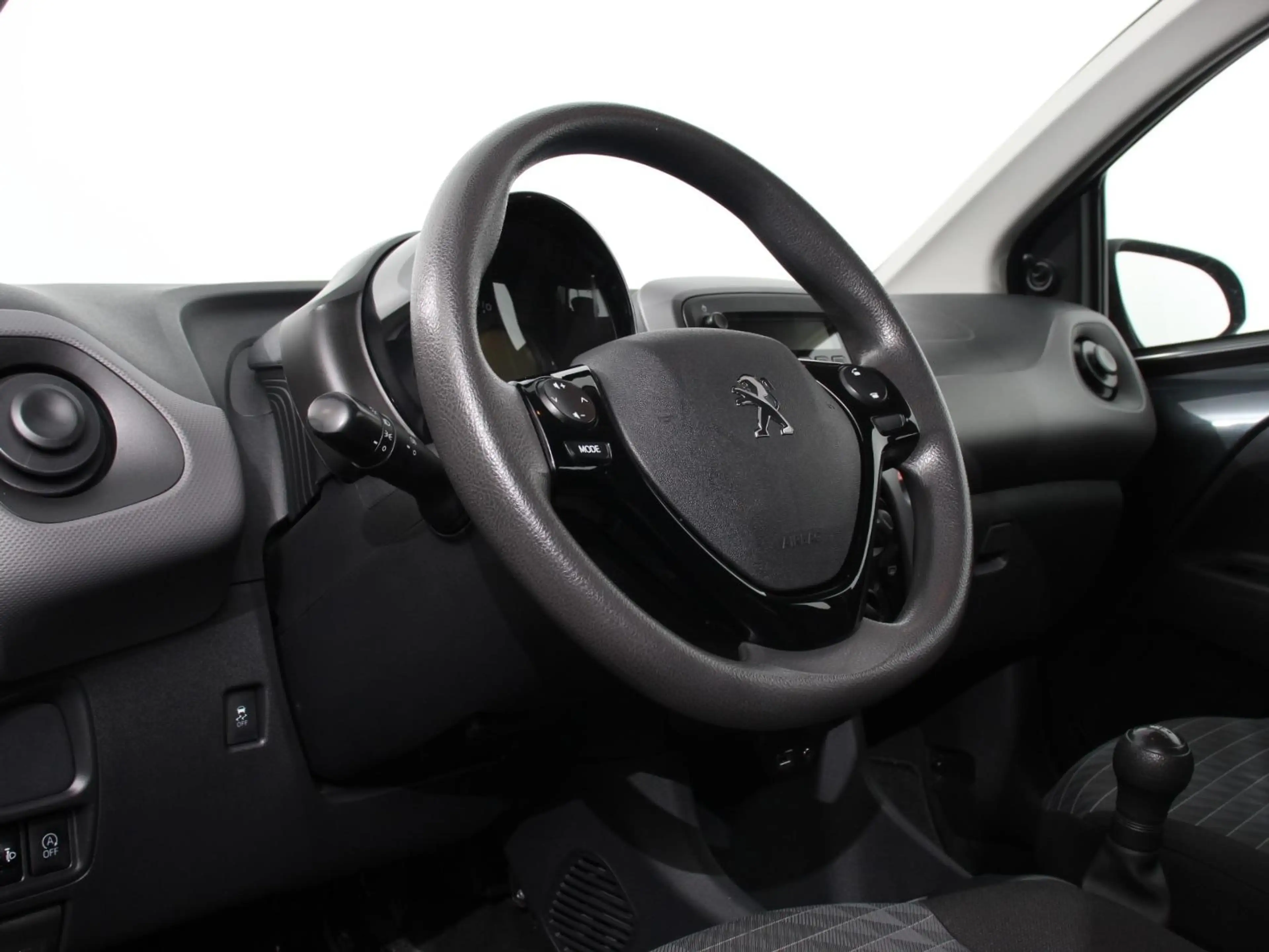 Peugeot 108 1.0 e-VTi Active Airco  Bluetooth  Led  DAB 5 deur — photo 2