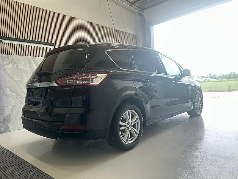 Ford S-Max S-MAX Titanium 2,0 EcoBlue Aut. — photo 4