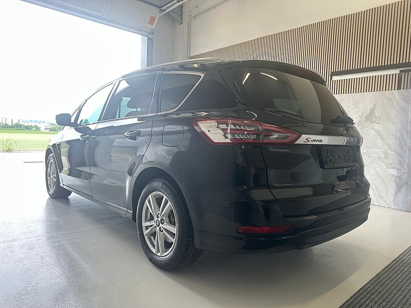 Ford S-Max S-MAX Titanium 2,0 EcoBlue Aut. — photo 6