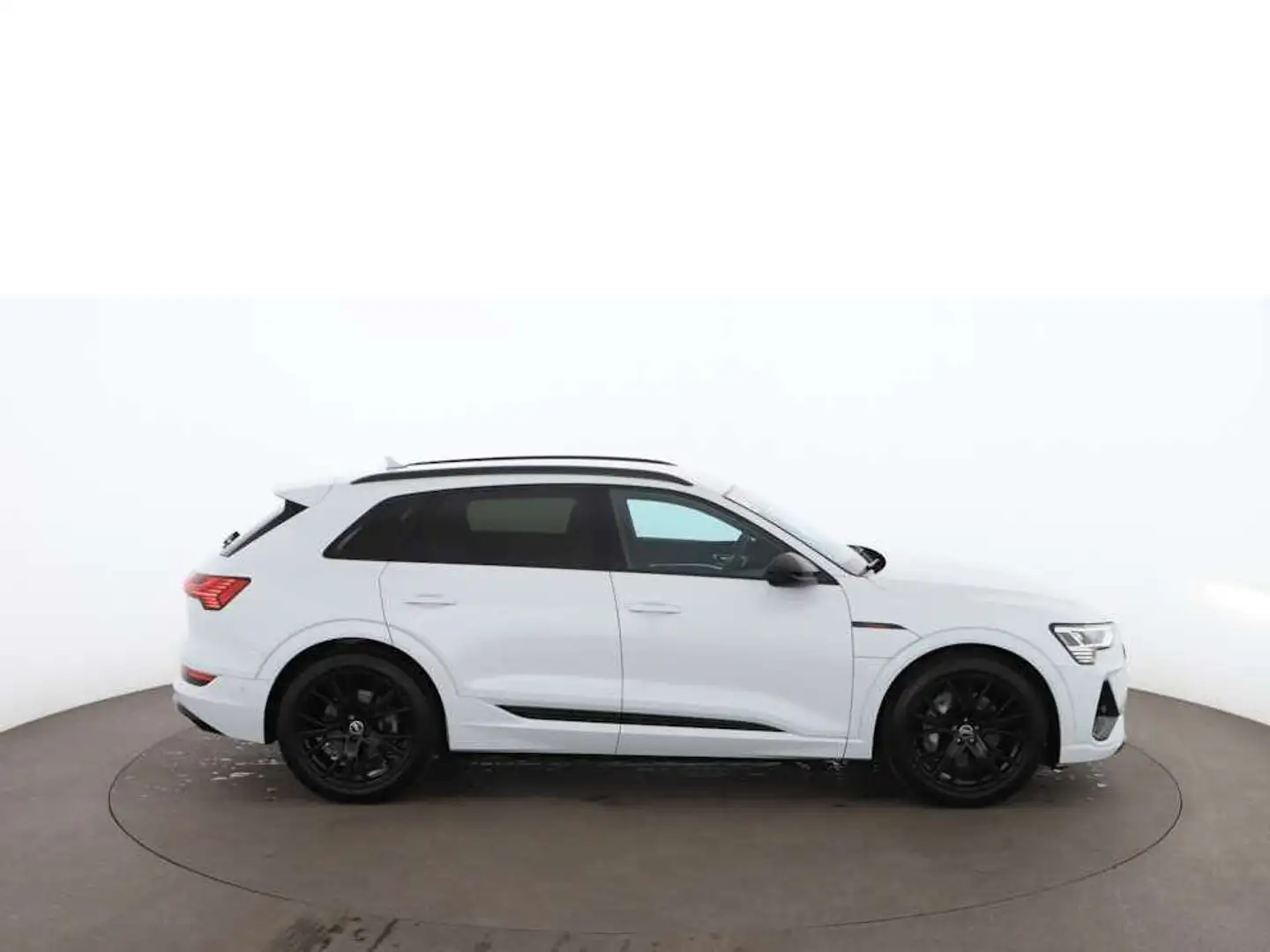 Audi e-tron 50 quattro S-Line 71 kWh Aut MATRIX LUFT Alb - 2