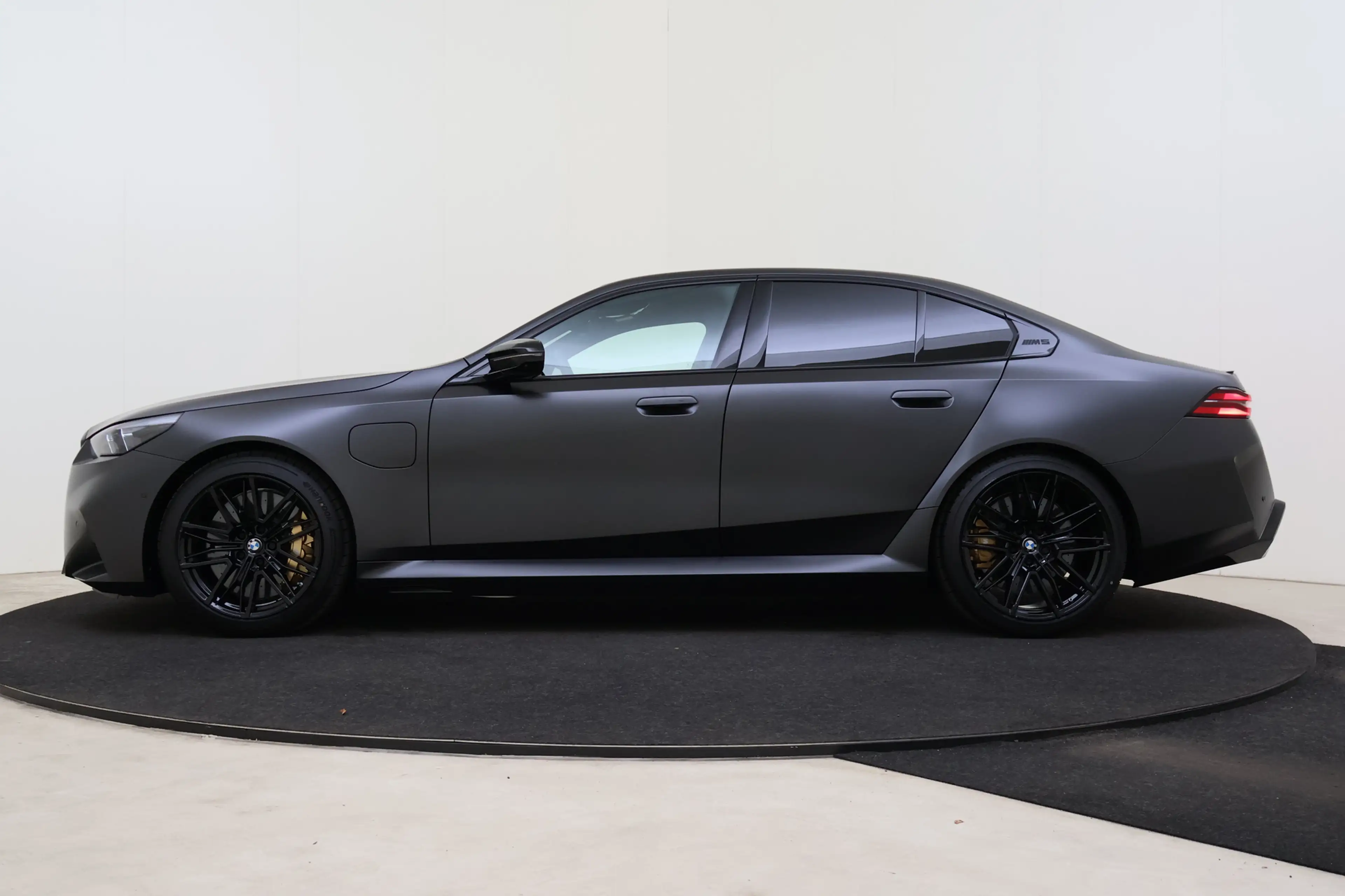 BMW M5 Automaat / M Drive Professional / Panoramadak / Tr — photo 14