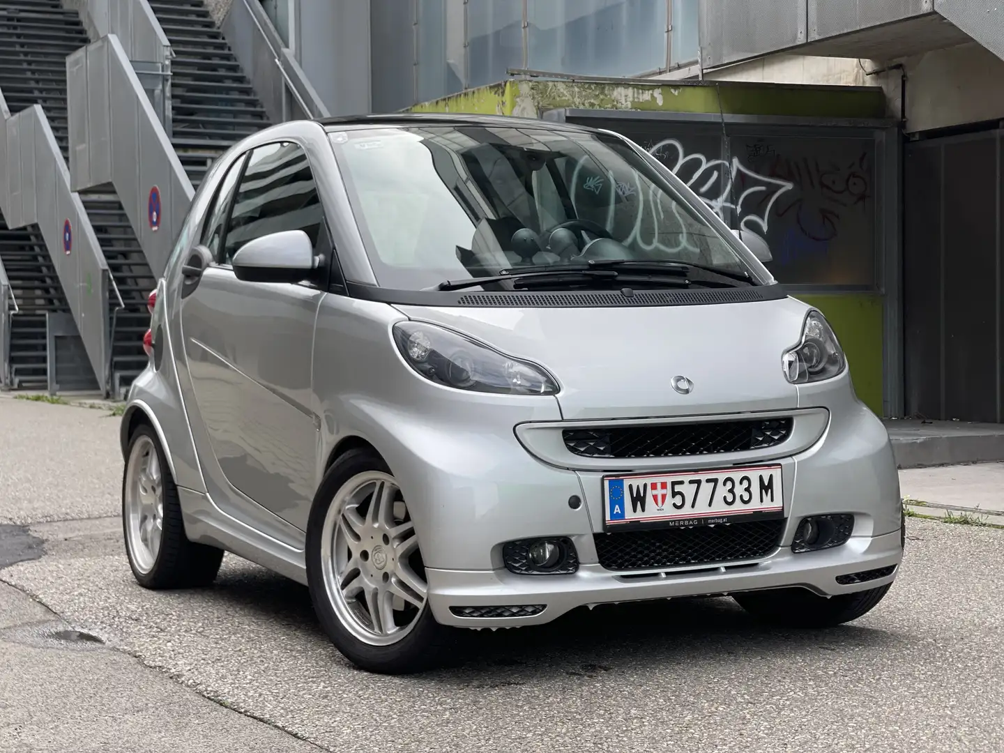 smart brabus fortwo Xclusive Stříbrná - 1
