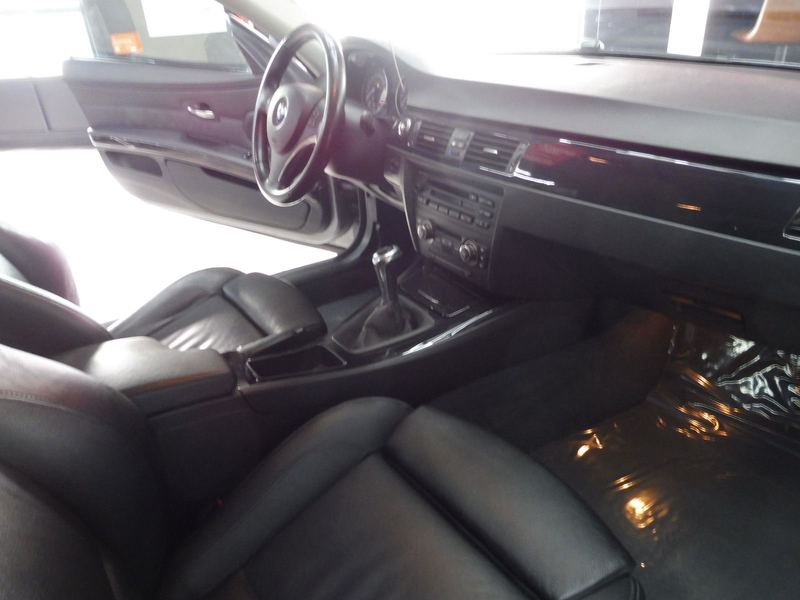 BMW 335 i Coupe 1.Hand/BMW-Scheckheft/Leder — photo 12