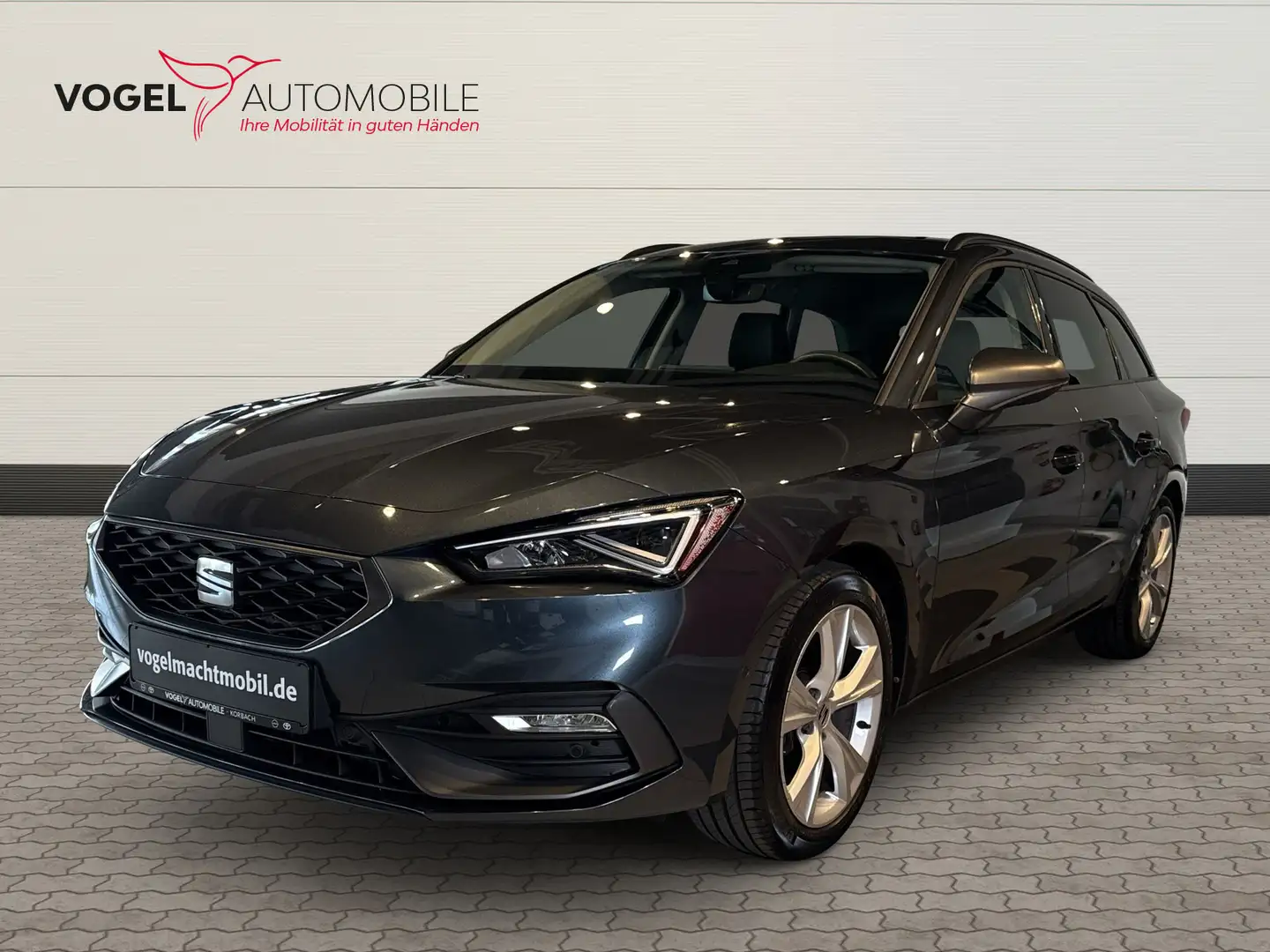 SEAT Leon Sportstourer 1.5 TSI FR +Navi+Virtual+LED. Gris - 1