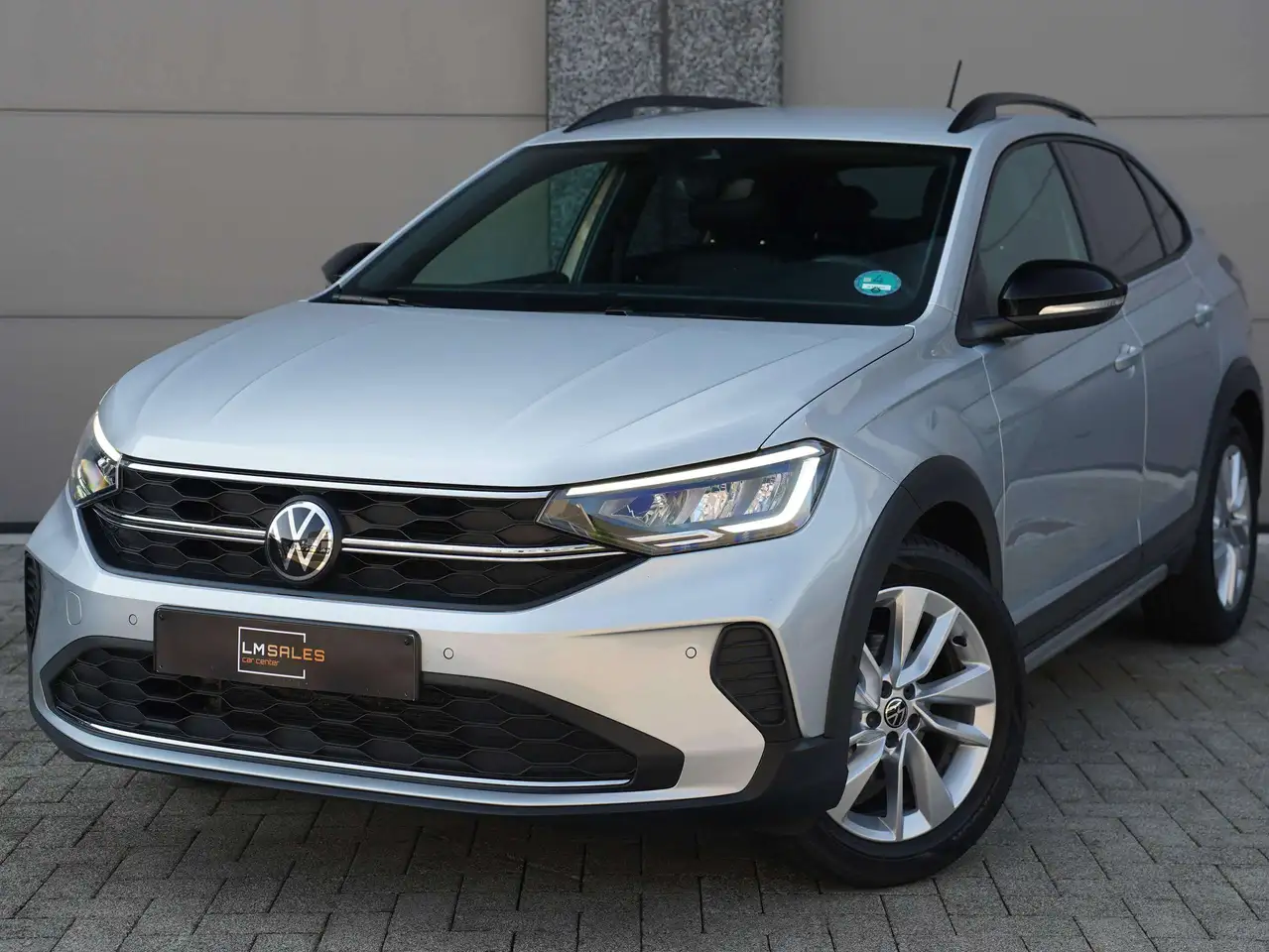 Volkswagen Taigo 85 kW DSG *SFEERVERLICHTING/ DODEHOEK / ZETELVERWARMING / ADAPTIEVE CRUISE CONTROL / DRAADLOOS LADEN
