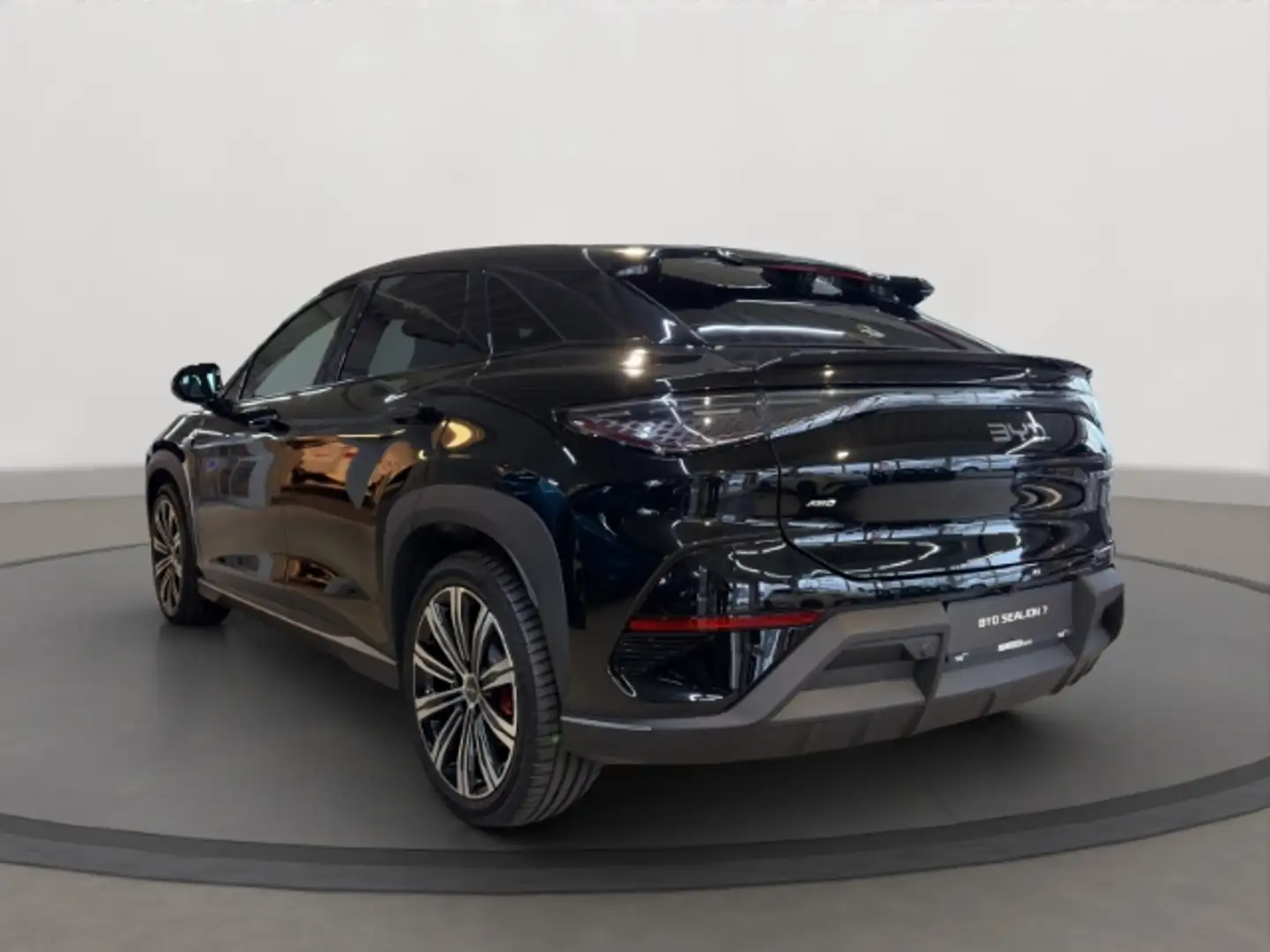 BYD Sealion 7 AWD Design HEAD-UP PANODACH NAV DIG-DISPLAY SHZ AP Fekete - 2