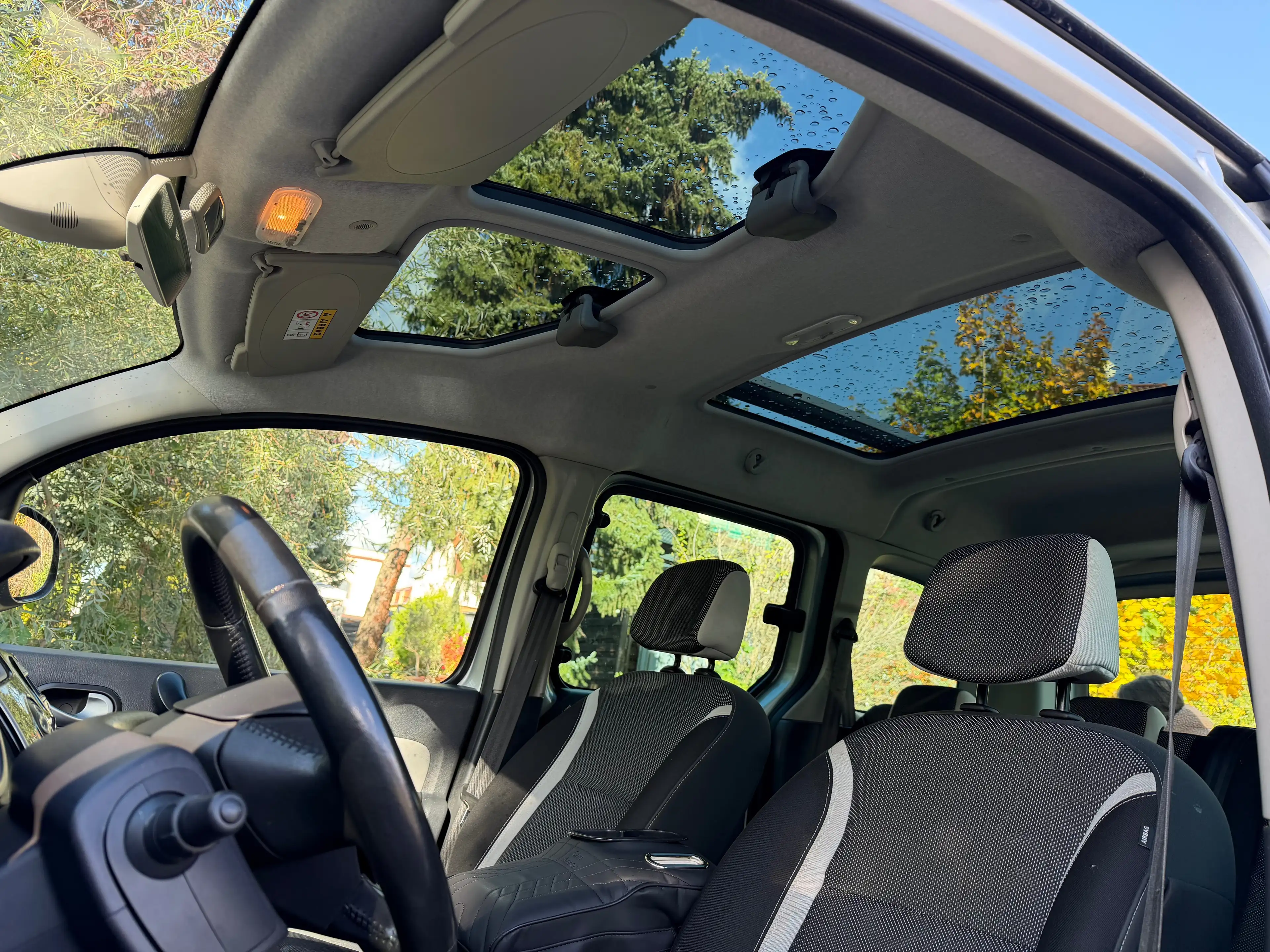 Renault Kangoo Luxe 1.5 dCi+TÜV NEU+PANO+AHK+KLIMA+NAVI+BLEUTOOTH+ — photo 10