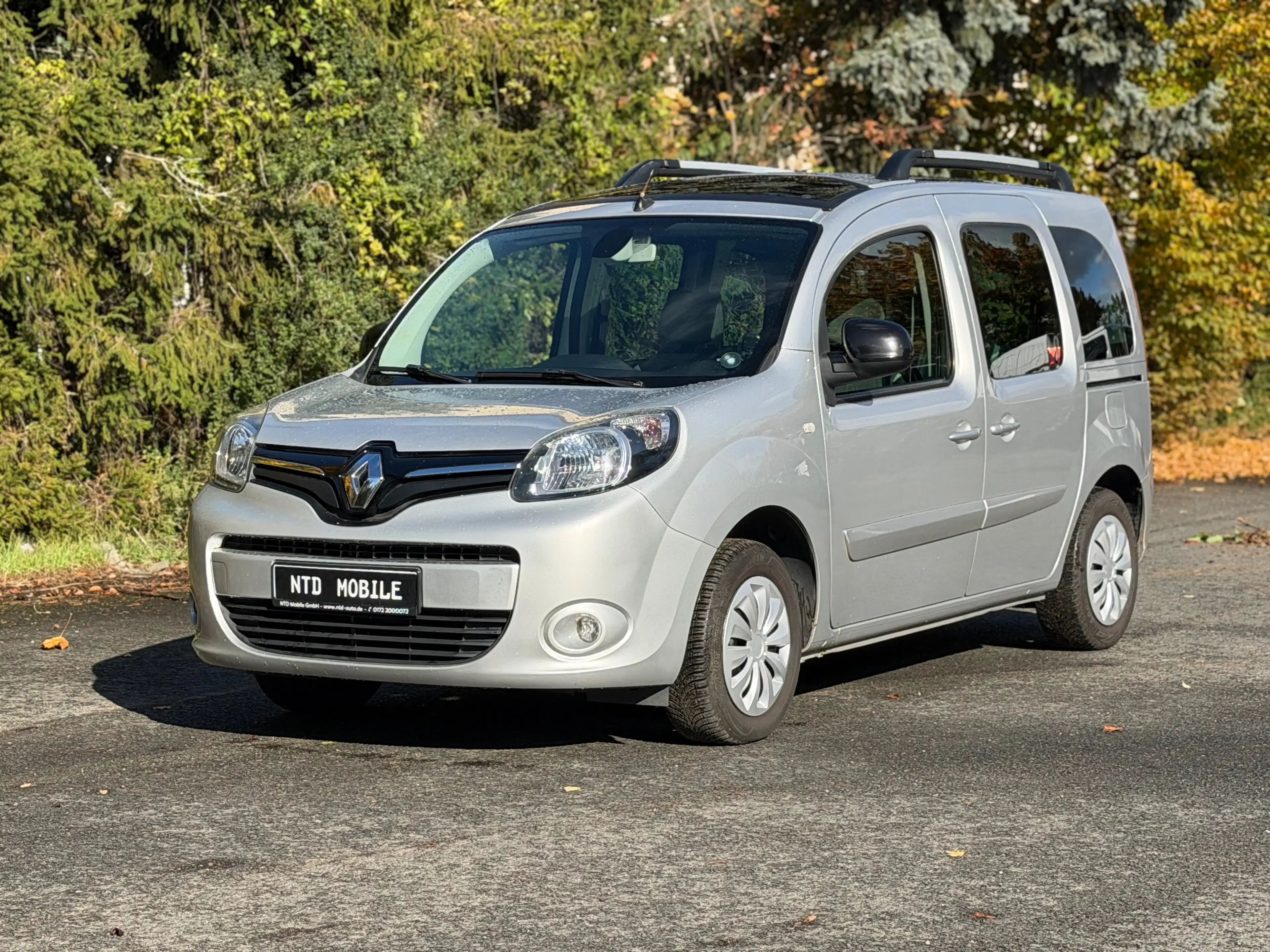 Renault Kangoo Luxe 1.5 dCi+TÜV NEU+PANO+AHK+KLIMA+NAVI+BLEUTOOTH+ — photo 2