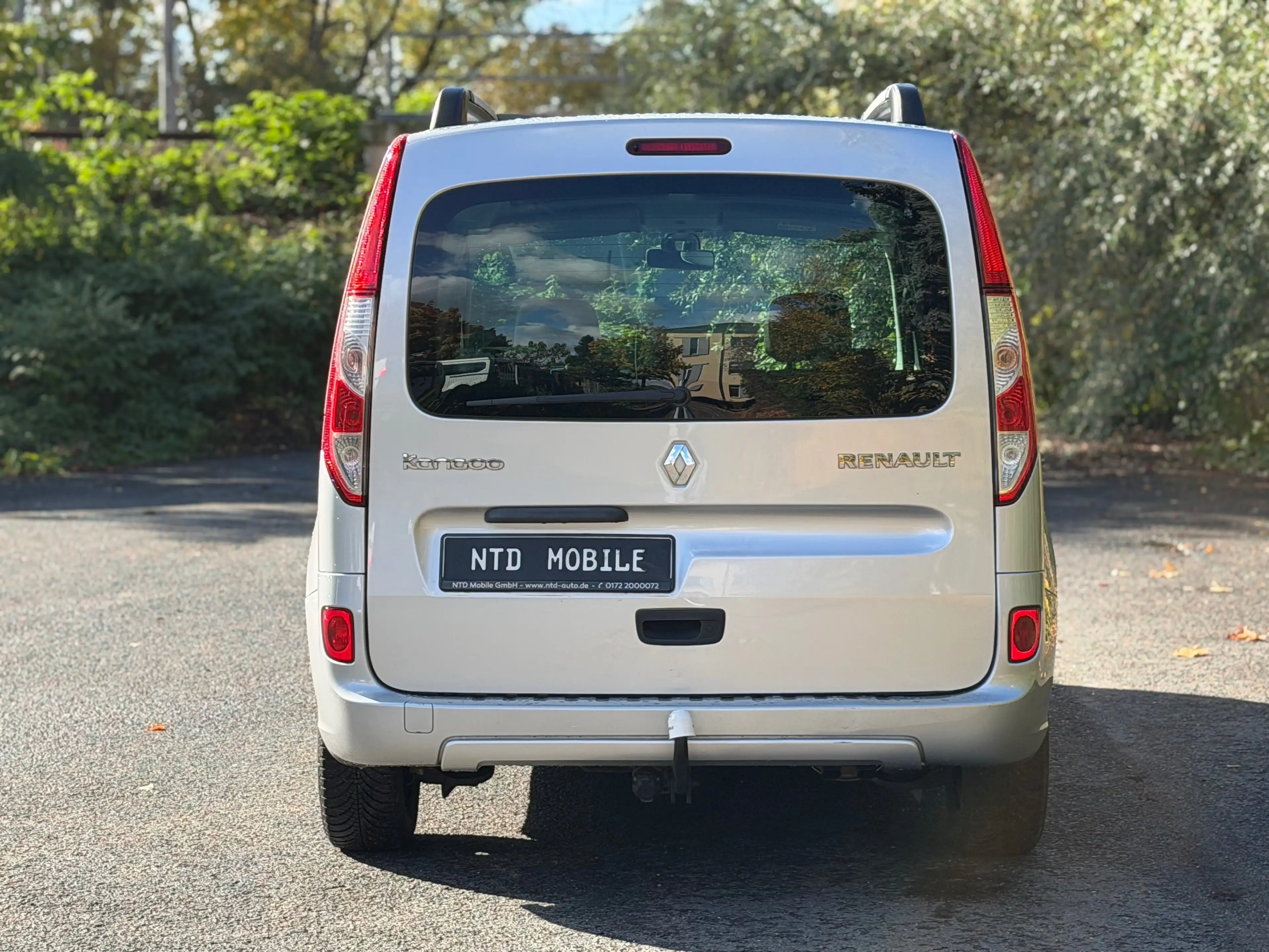 Renault Kangoo Luxe 1.5 dCi+TÜV NEU+PANO+AHK+KLIMA+NAVI+BLEUTOOTH+ — photo 5