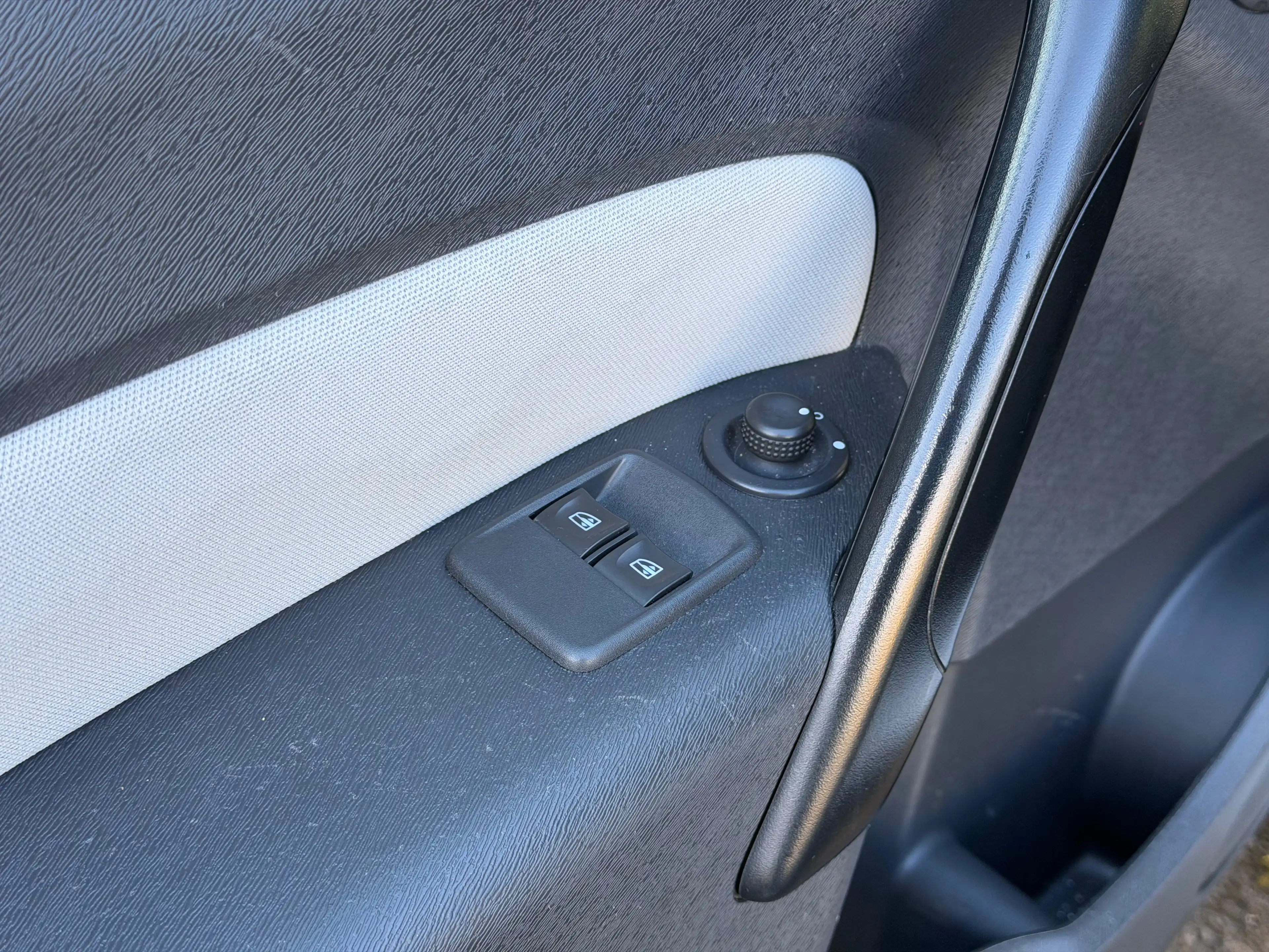 Renault Kangoo Luxe 1.5 dCi+TÜV NEU+PANO+AHK+KLIMA+NAVI+BLEUTOOTH+ — photo 11