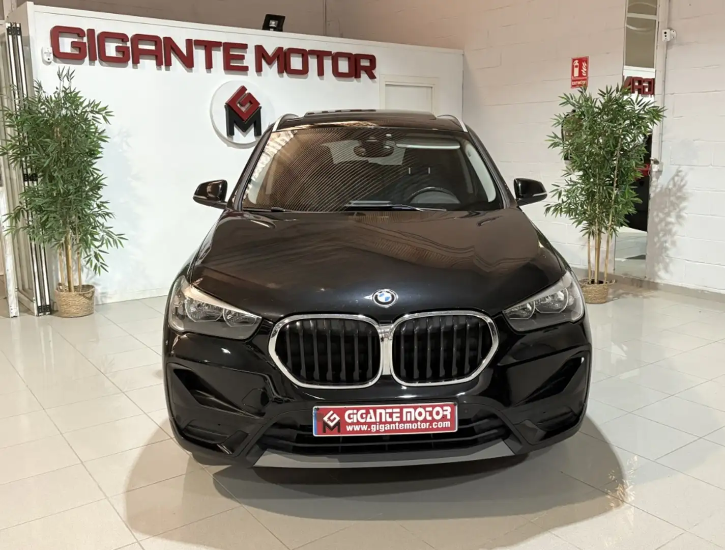 BMW X1 sDrive 18dA Business Negro - 2