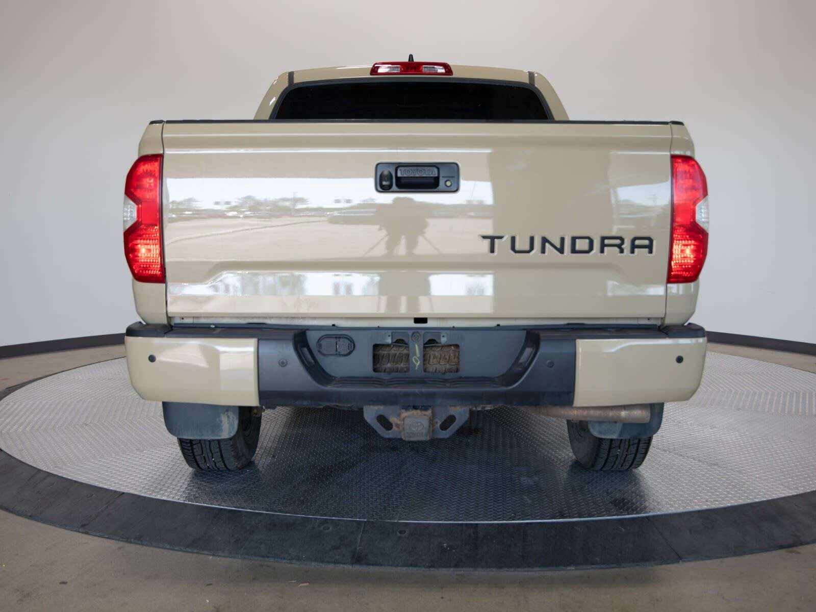 2020 Toyota Tundra SR5 / OFF ROAD PREMIUM PKG / NO ACCIDENTS — снимка 1