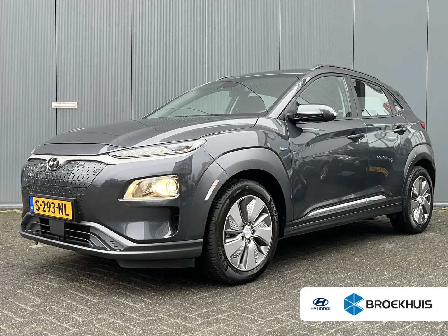 Hyundai KONA Electric 39 kWh 136pk Comfort | Carplay | Camera | Grijs - 1