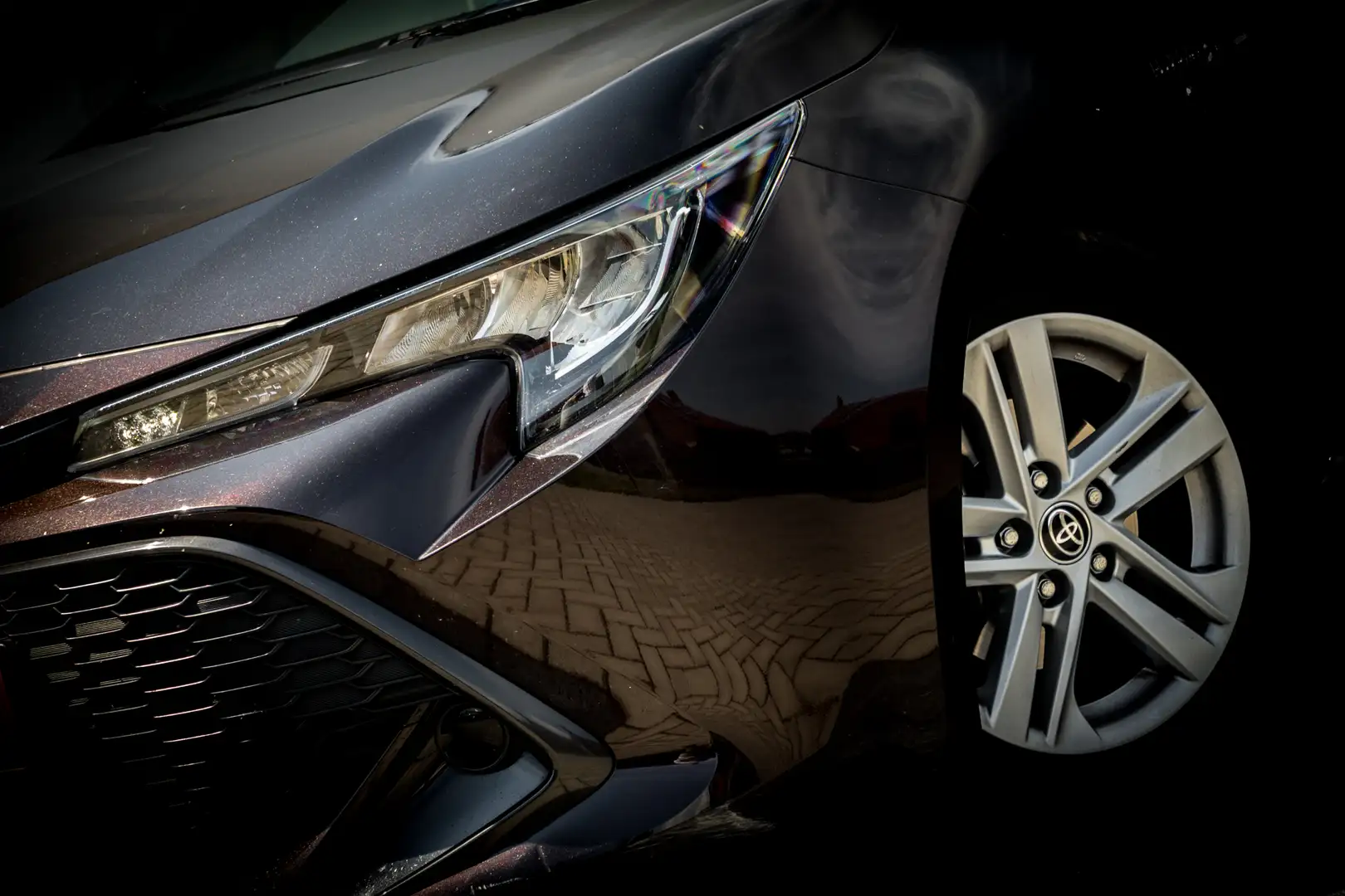 Toyota Corolla Touring Sports 1.8 123 PK Hybrid Active RIJKLAAR I Bruin - 2