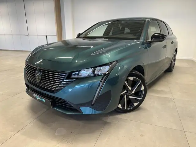 Peugeot 308 Allure 1.2 BENZINE 130 EAT 8