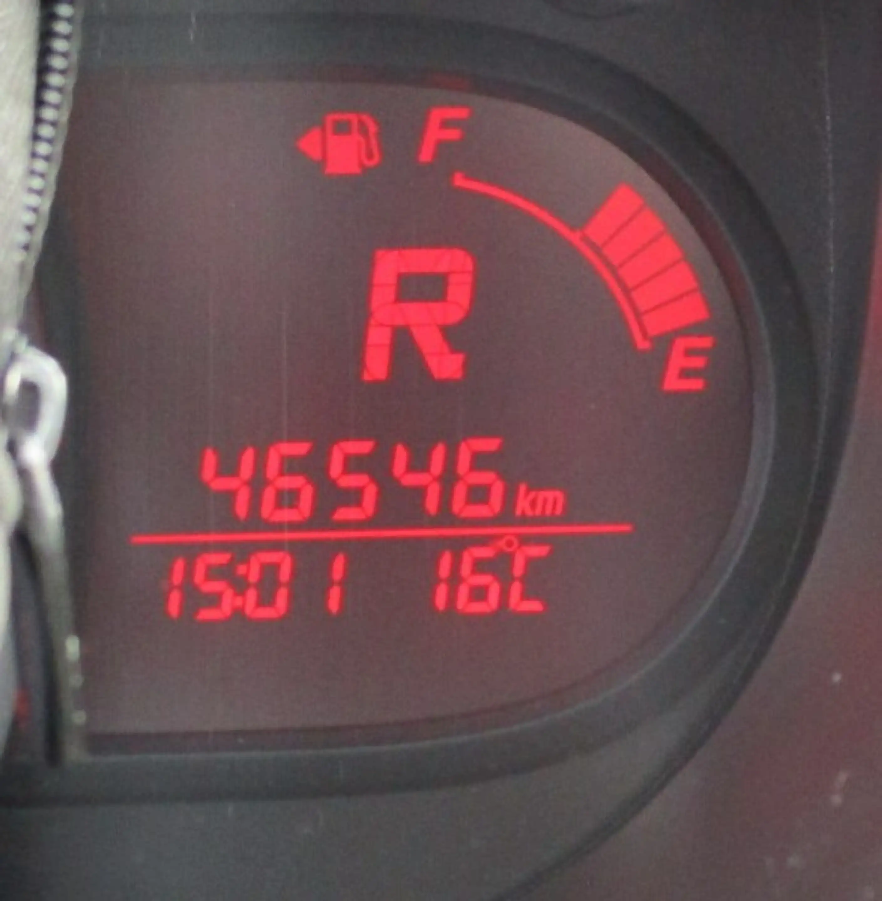 Suzuki Celerio 1,0 Club Automatik Klima — photo 9