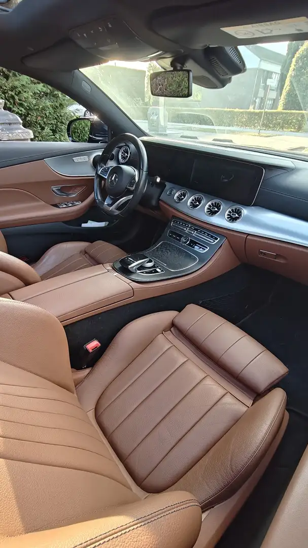 Mercedes-Benz E 220 d Coupe 9G-TRONIC AMG Line - 2