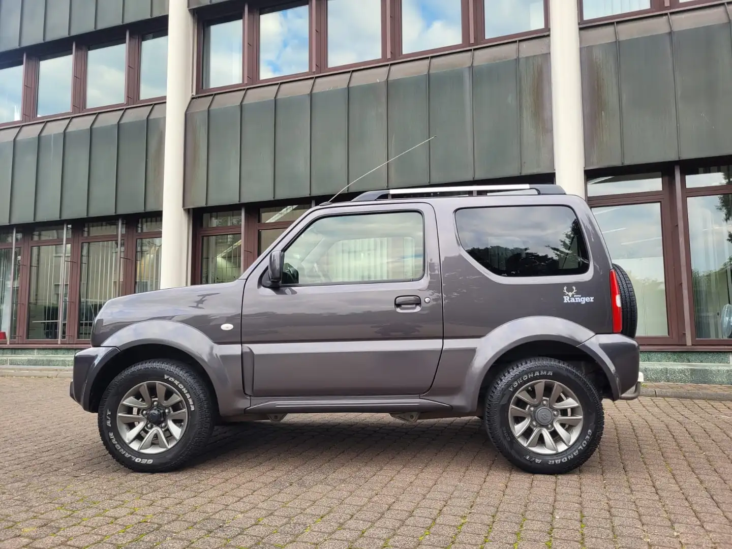 Suzuki Jimny Jimny Style Ranger 1 HD-NUR 98 TKM-LEDER-KLIMA-AHK Grau - 1