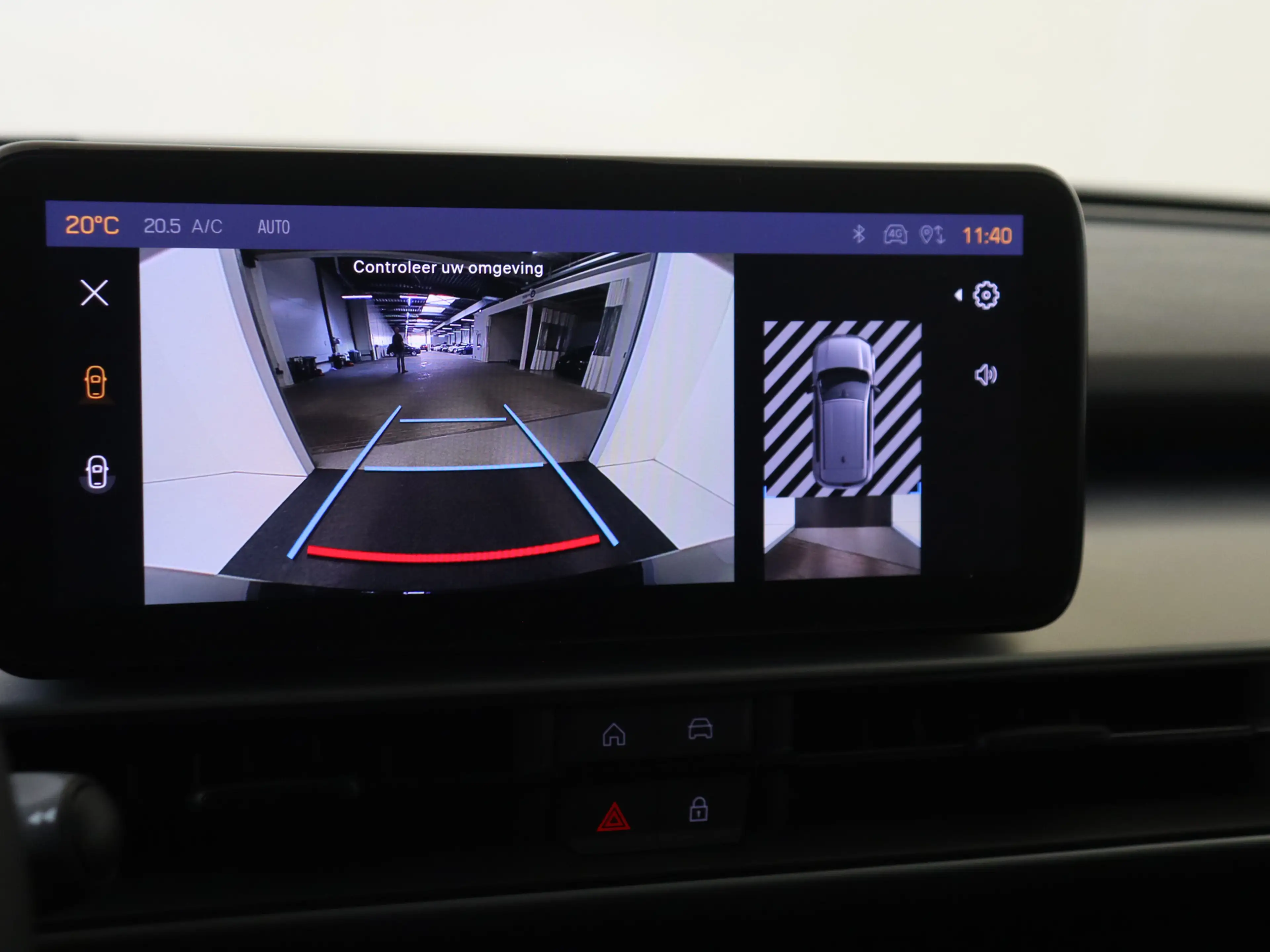 Jeep Avenger 1.2 e-Hybrid Summit YP — photo 14