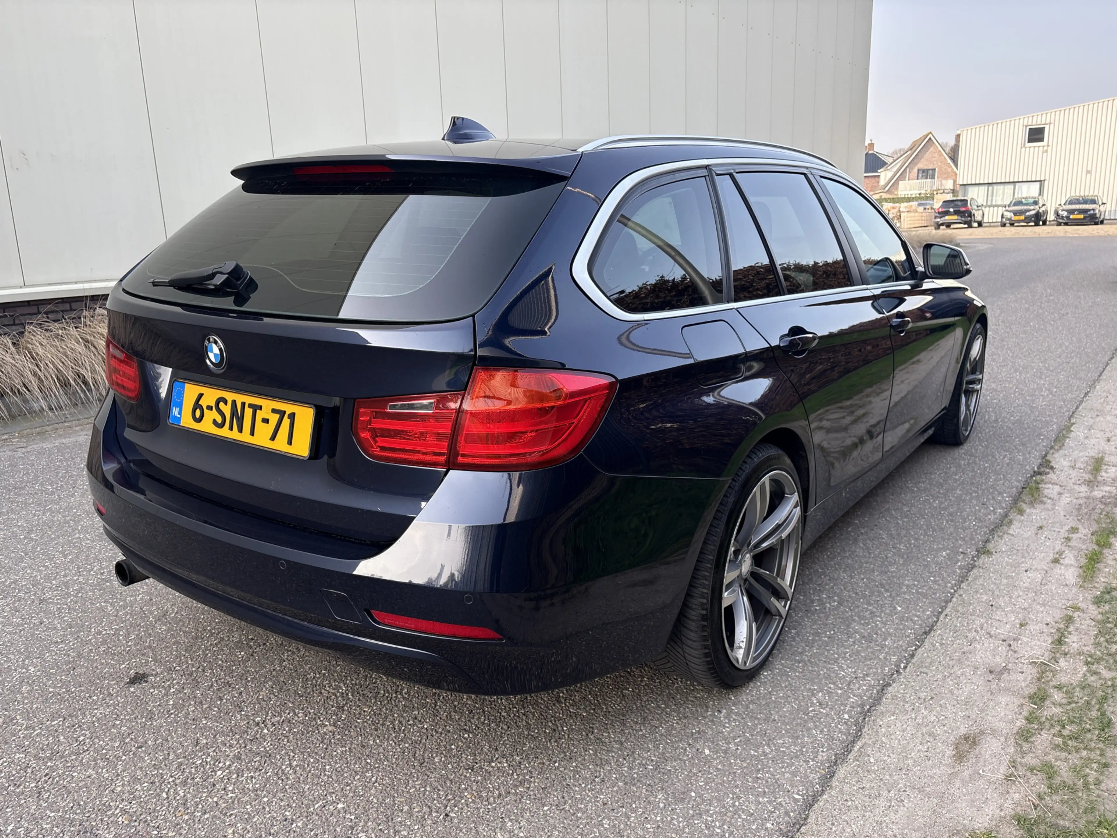 BMW 316 3-serie Touring 316i Executive Upgrade / NAVI / AI — photo 18
